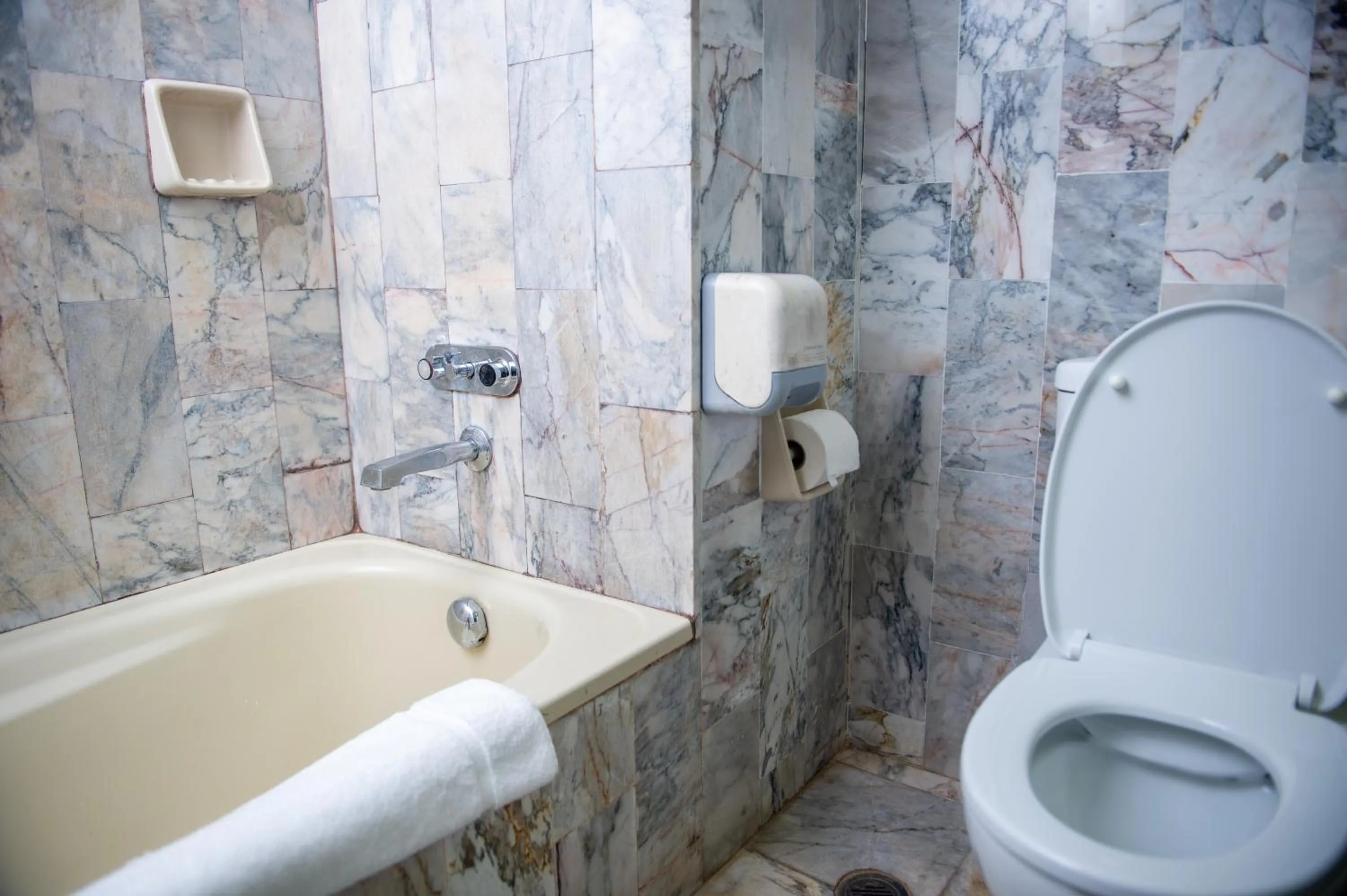 Shower in Yatu Lau Lagoon Resort Fiji