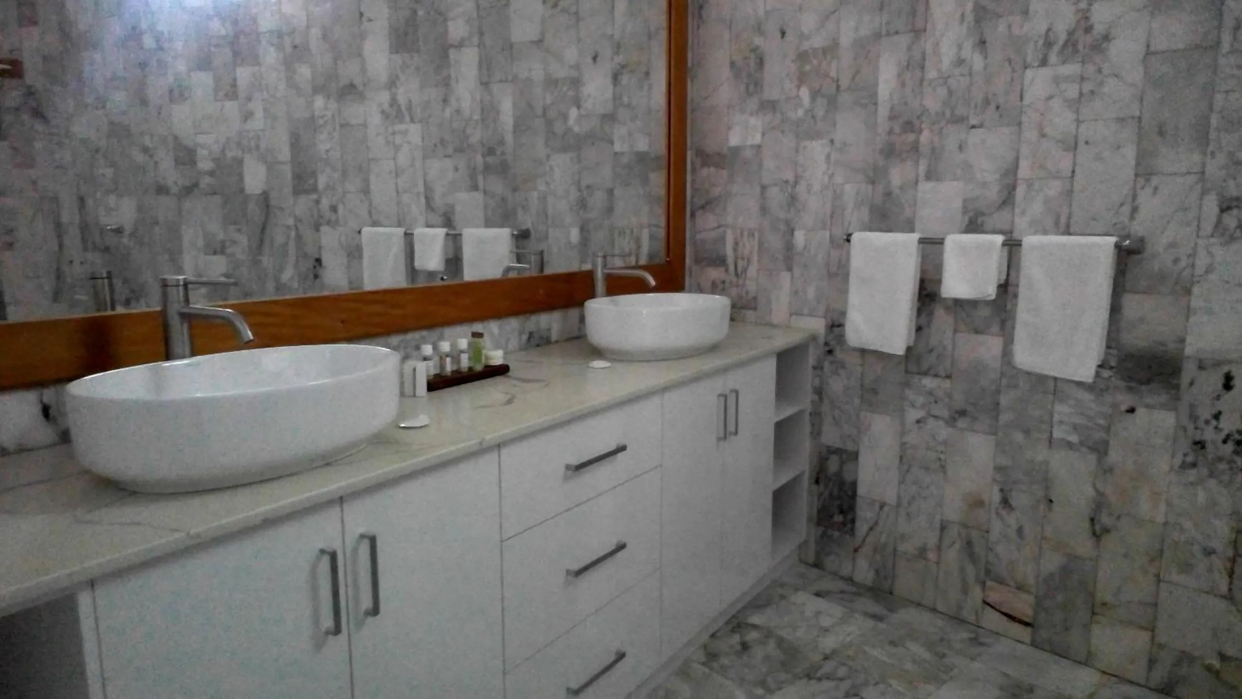 Bathroom in Yatu Lau Lagoon Resort Fiji