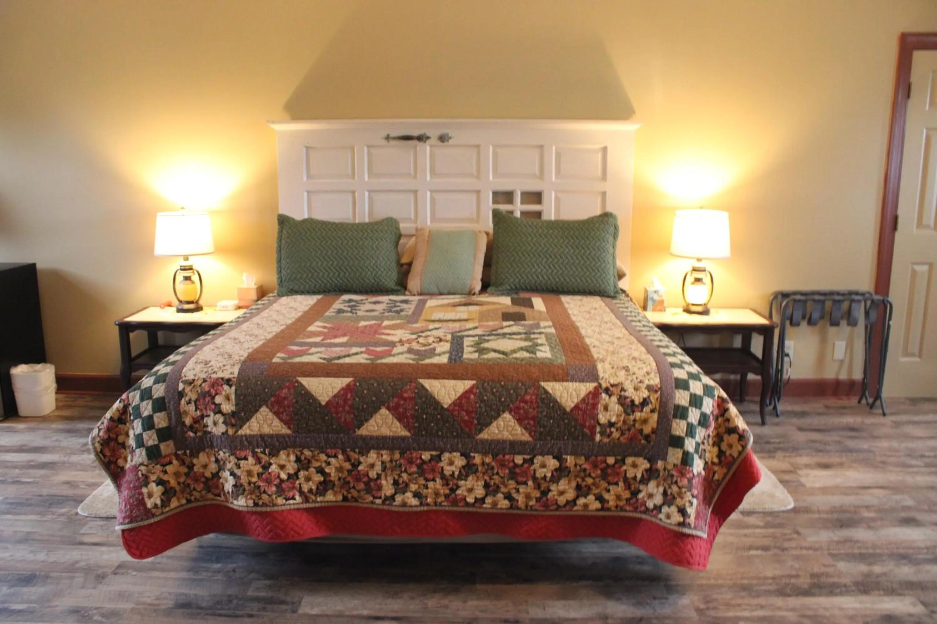 Moonlight Manor Bed & Breakfast