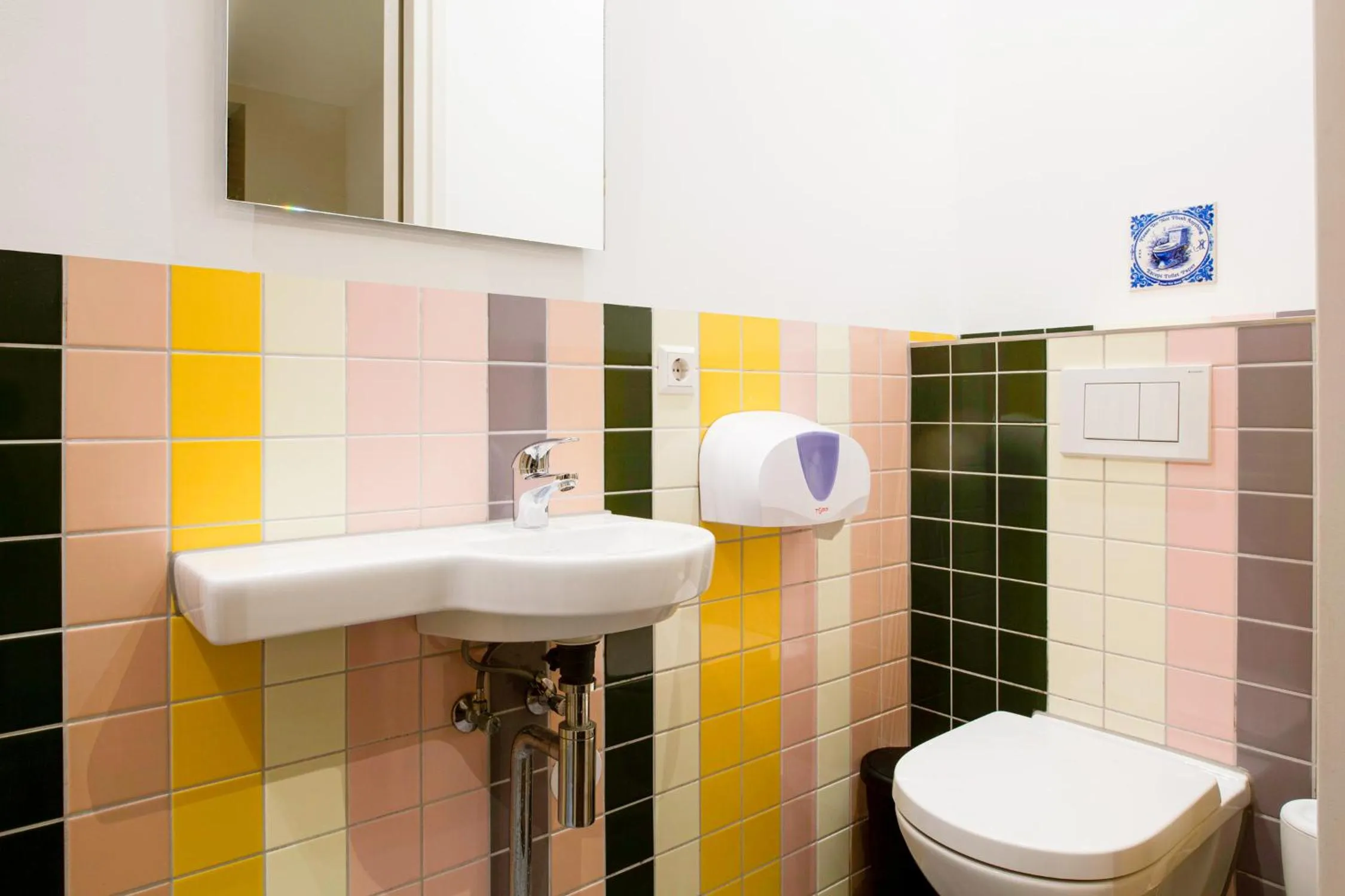 Hotel Not Hotel Amsterdam