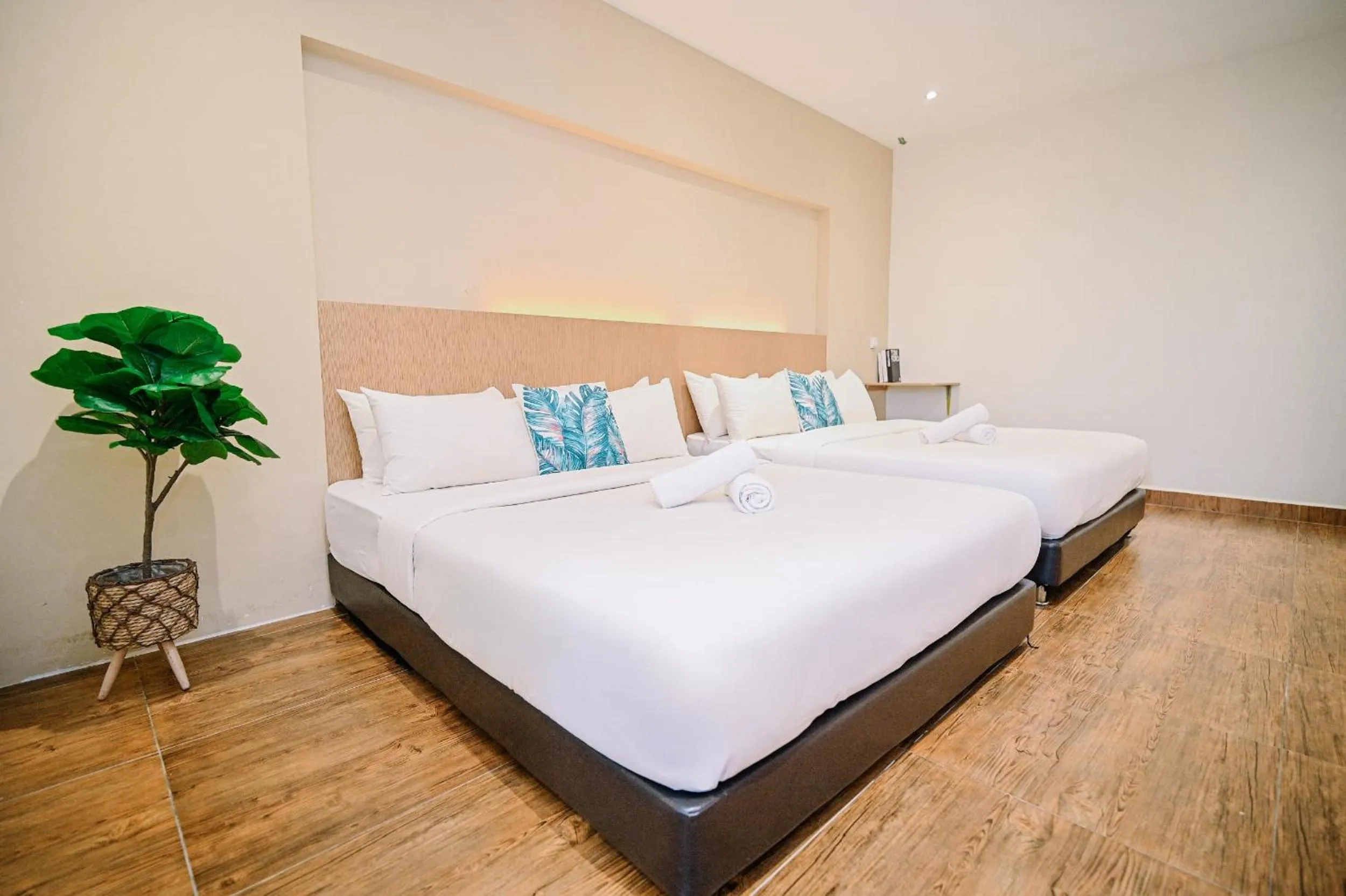 Bed in Swing & Pillows - KL Sri Petaling