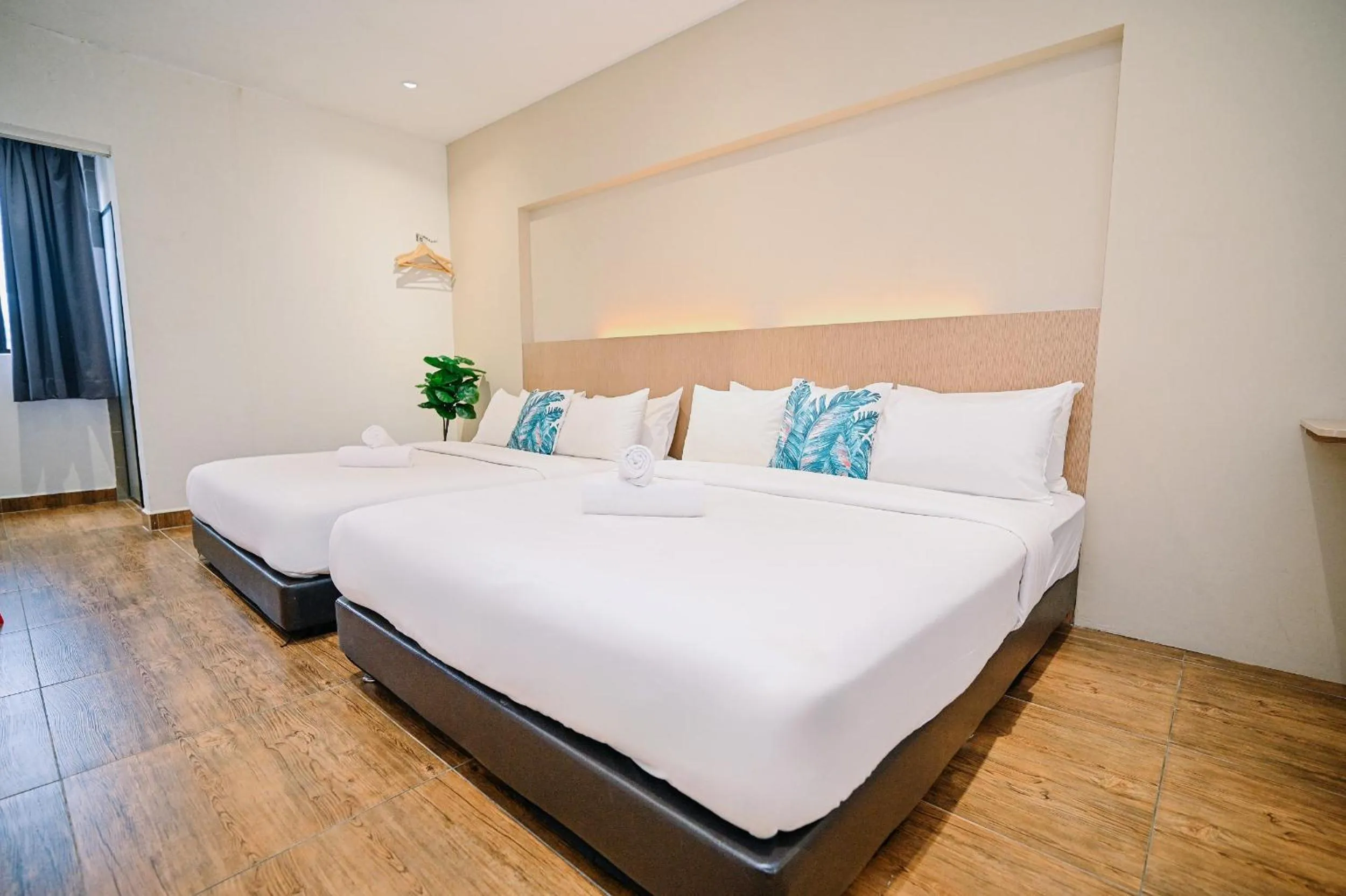 Bed in Swing & Pillows - KL Sri Petaling