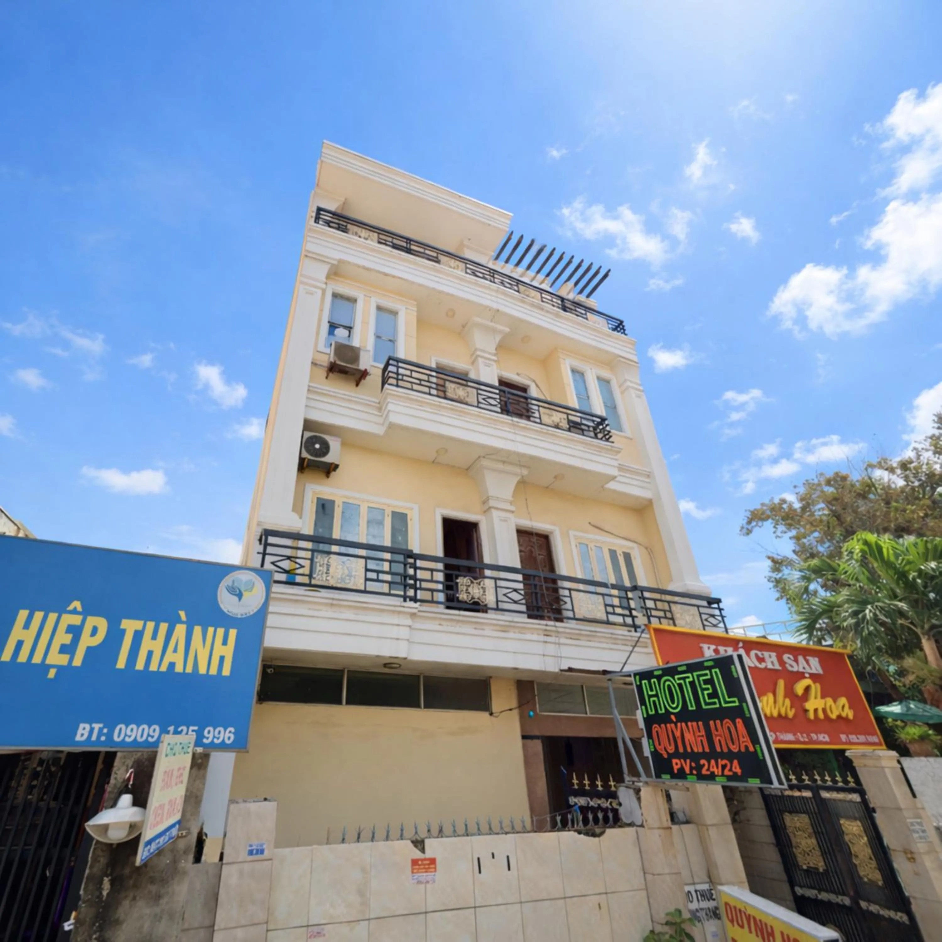 Property building in QUỲNH HOA HOTEL