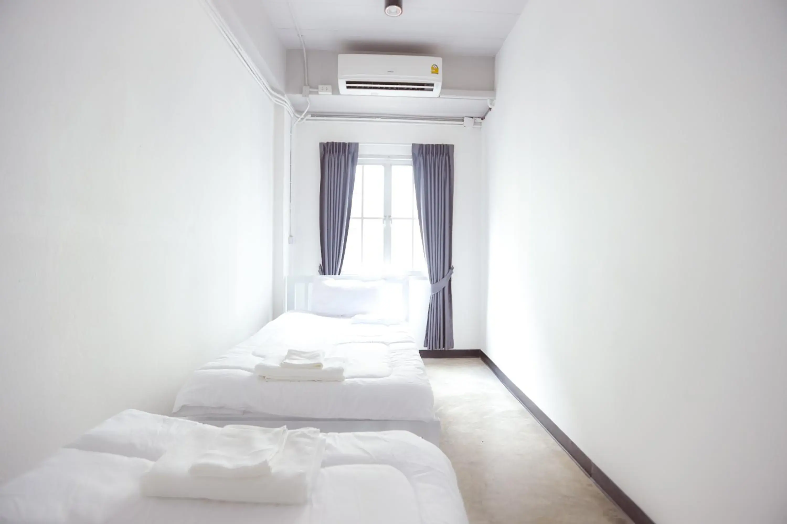 Twin Room with Shared Bathroom in G5 Hostel Twin Room with Shared Bathroom in G5 Hostel