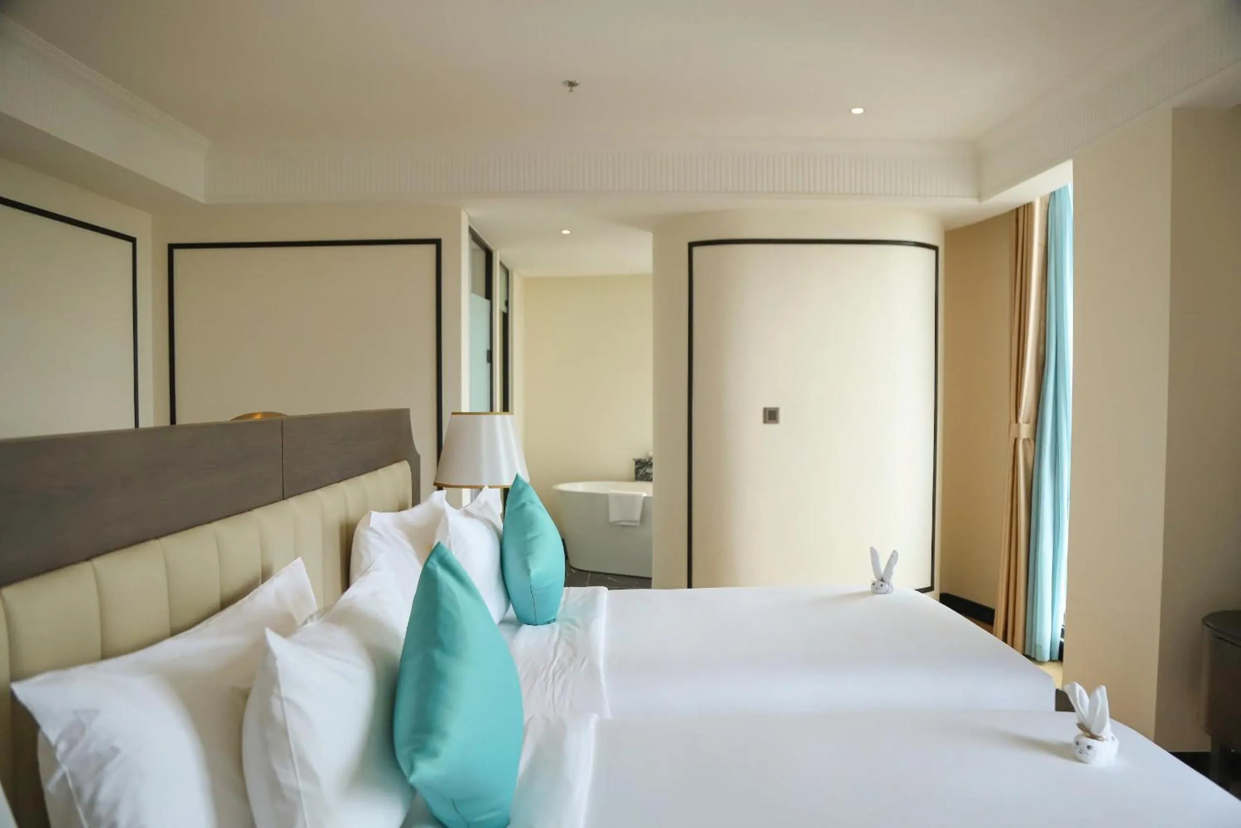 Bedroom, Bed in Charmant Suites a Boutique Hotel Can Tho