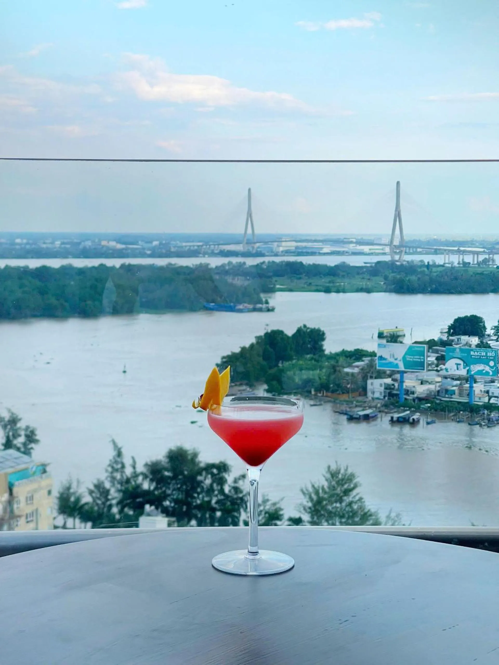 Restaurant/places to eat in Charmant Suites a Boutique Hotel Can Tho