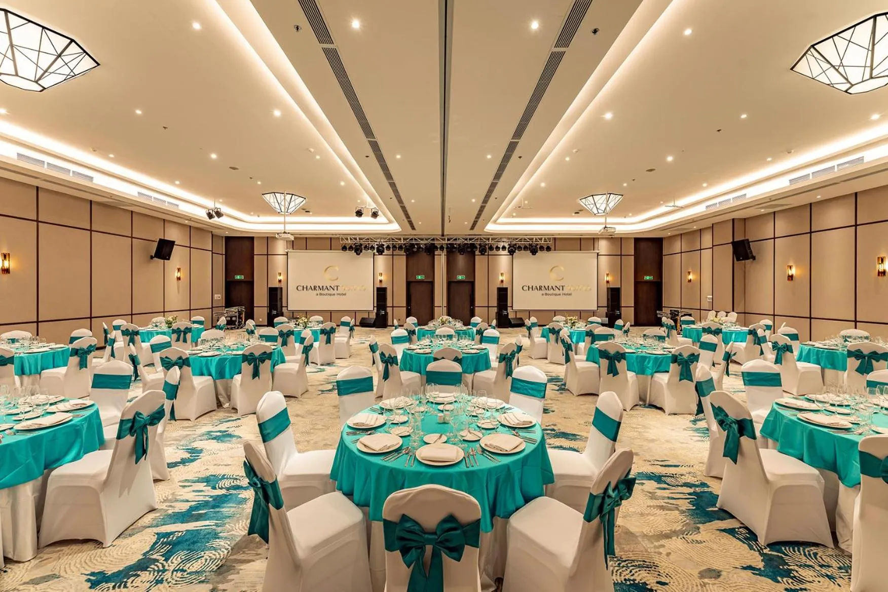 wedding in Charmant Suites a Boutique Hotel Can Tho