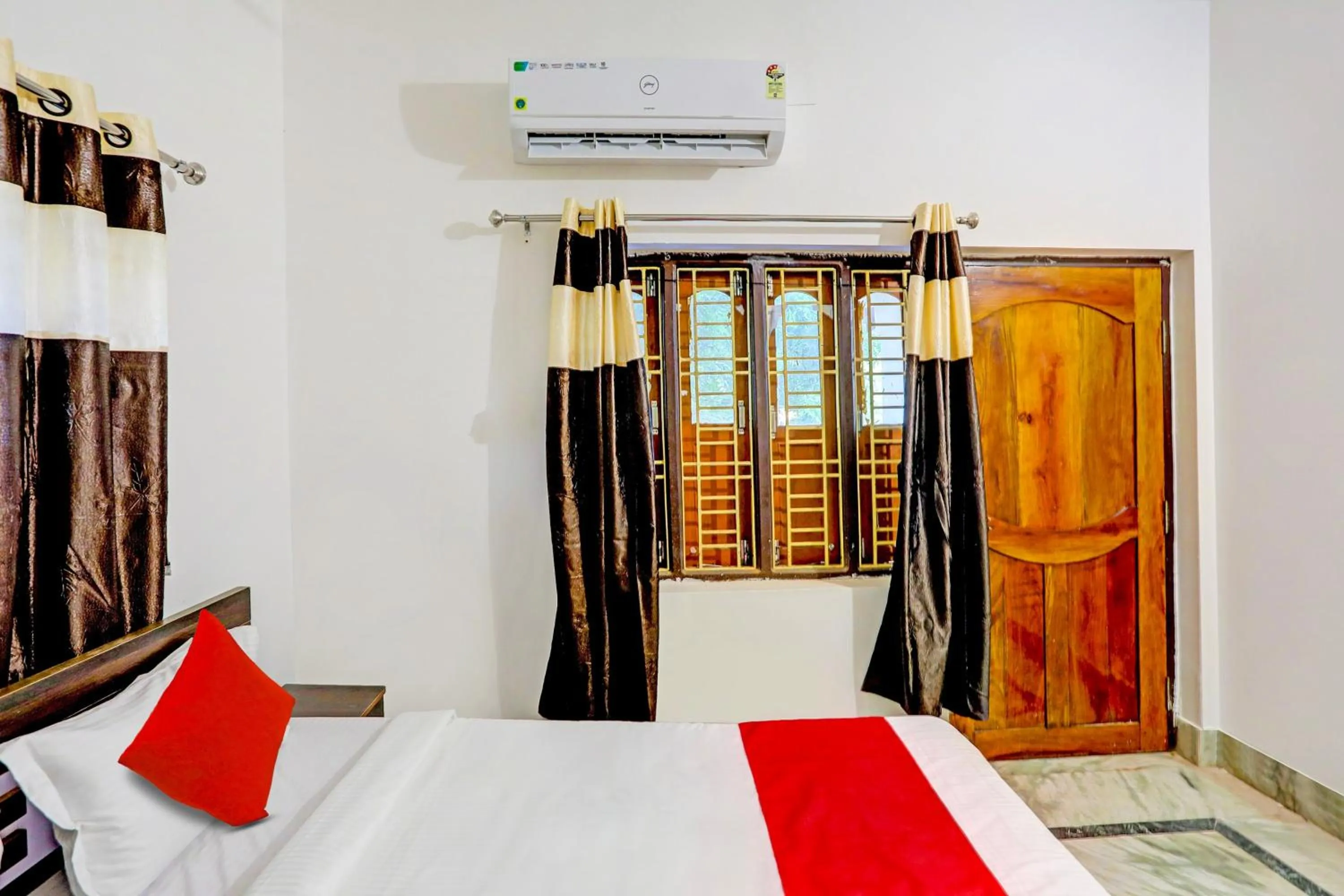 Bedroom, Bed in Hotel O Dibya Guest House