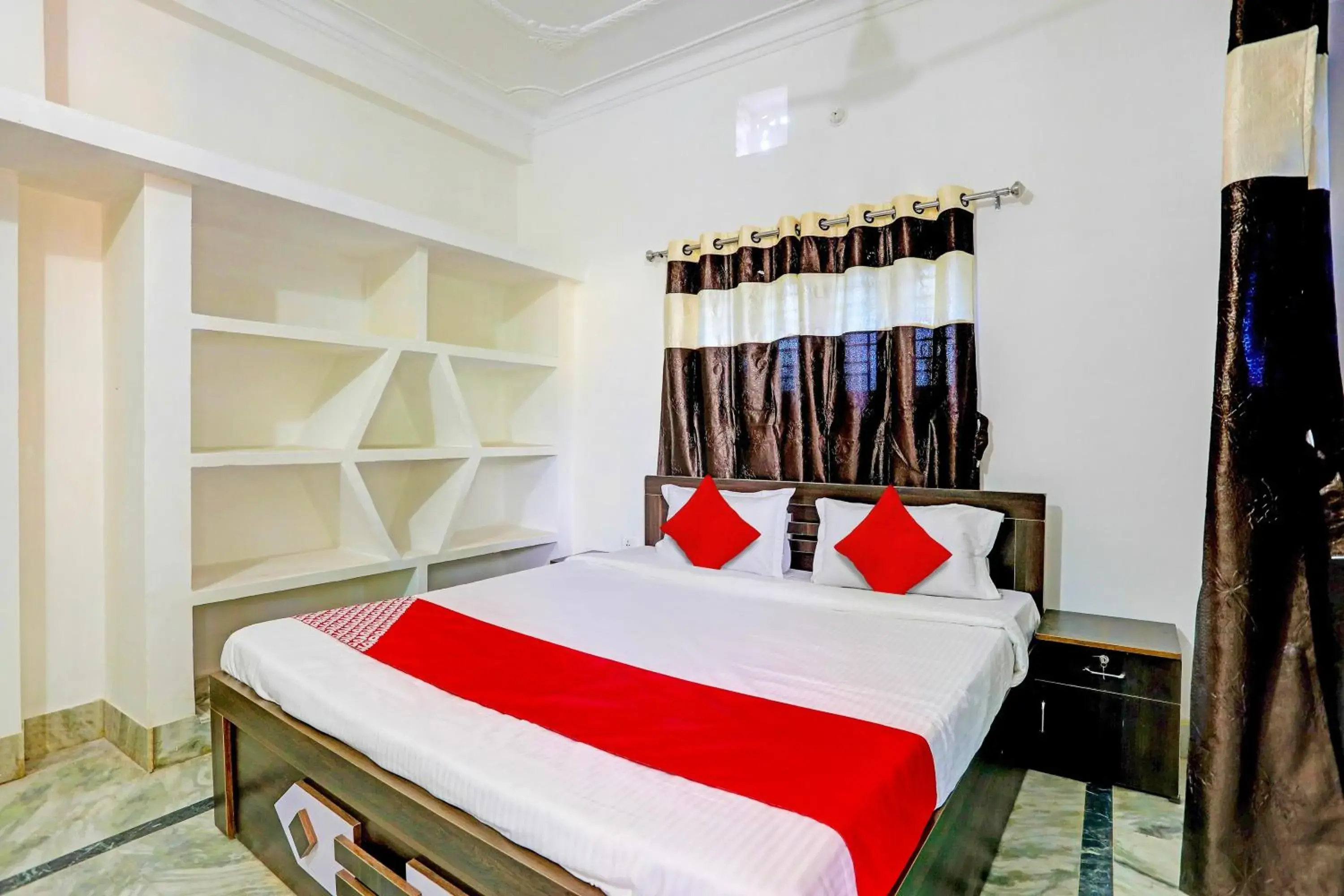 Classic Triple Room - single occupancy in Hotel O Dibya Guest House Classic Triple Room - single occupancy in Hotel O Dibya Guest House