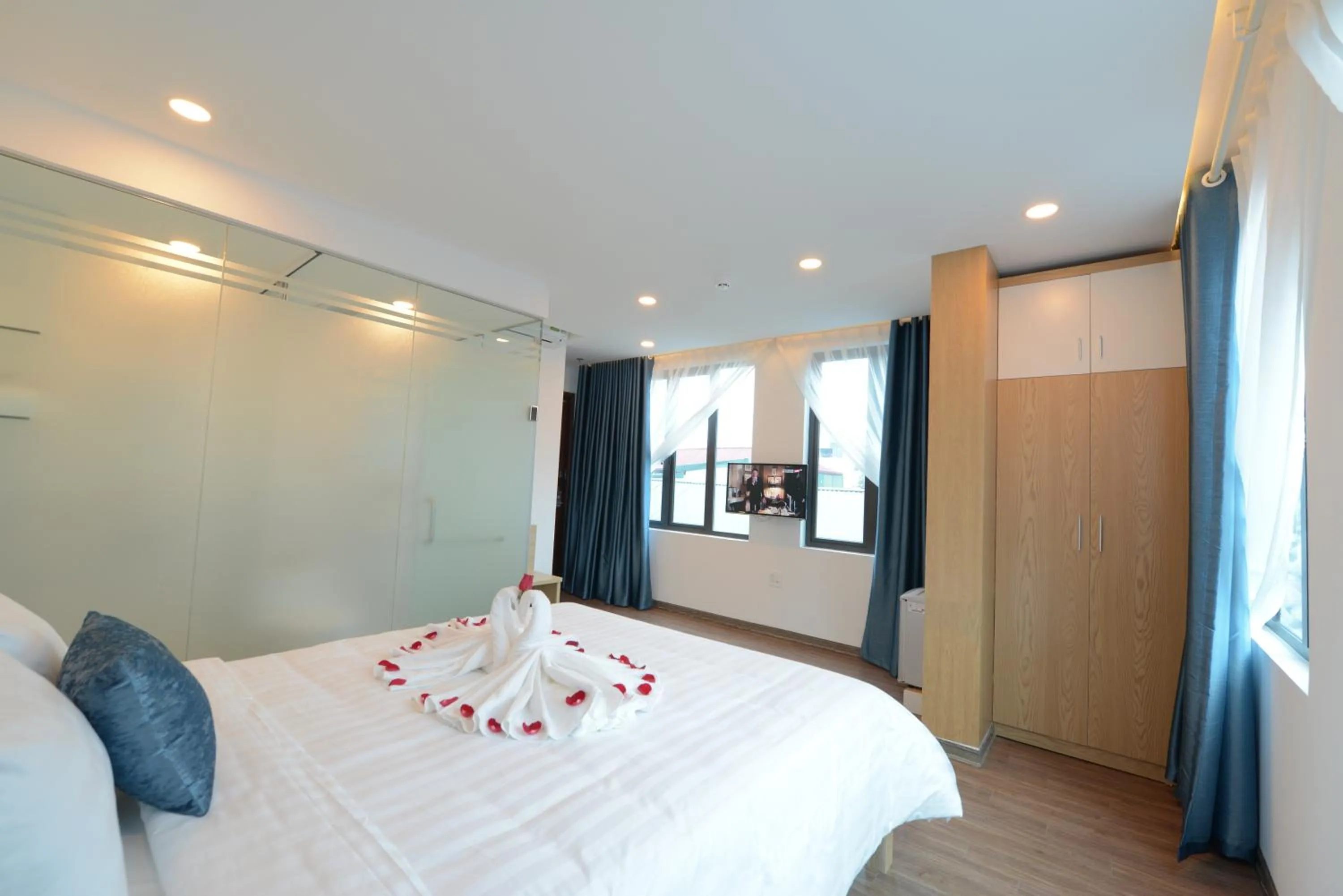 Photo of the whole room, Bed in Hanoi Prime Garden Hotel & Spa