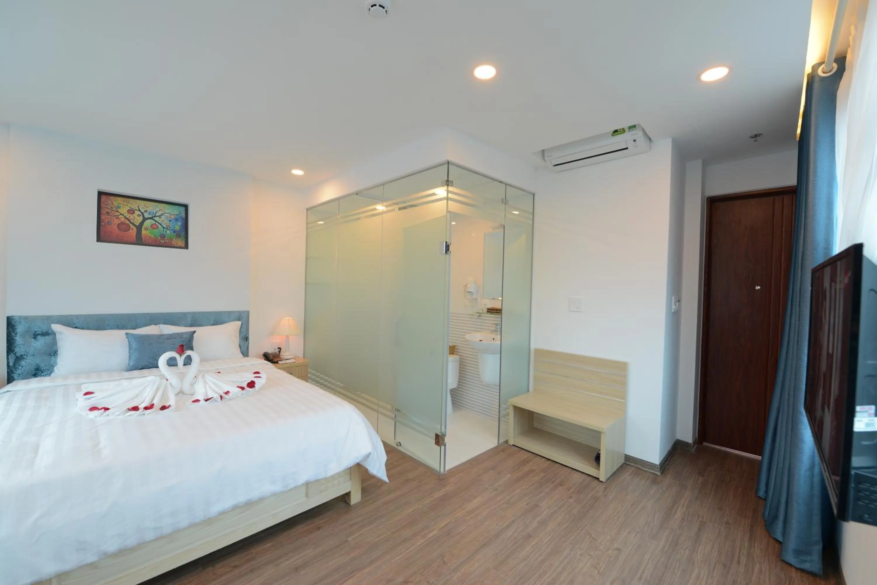 Photo of the whole room, Bed in Hanoi Prime Garden Hotel & Spa