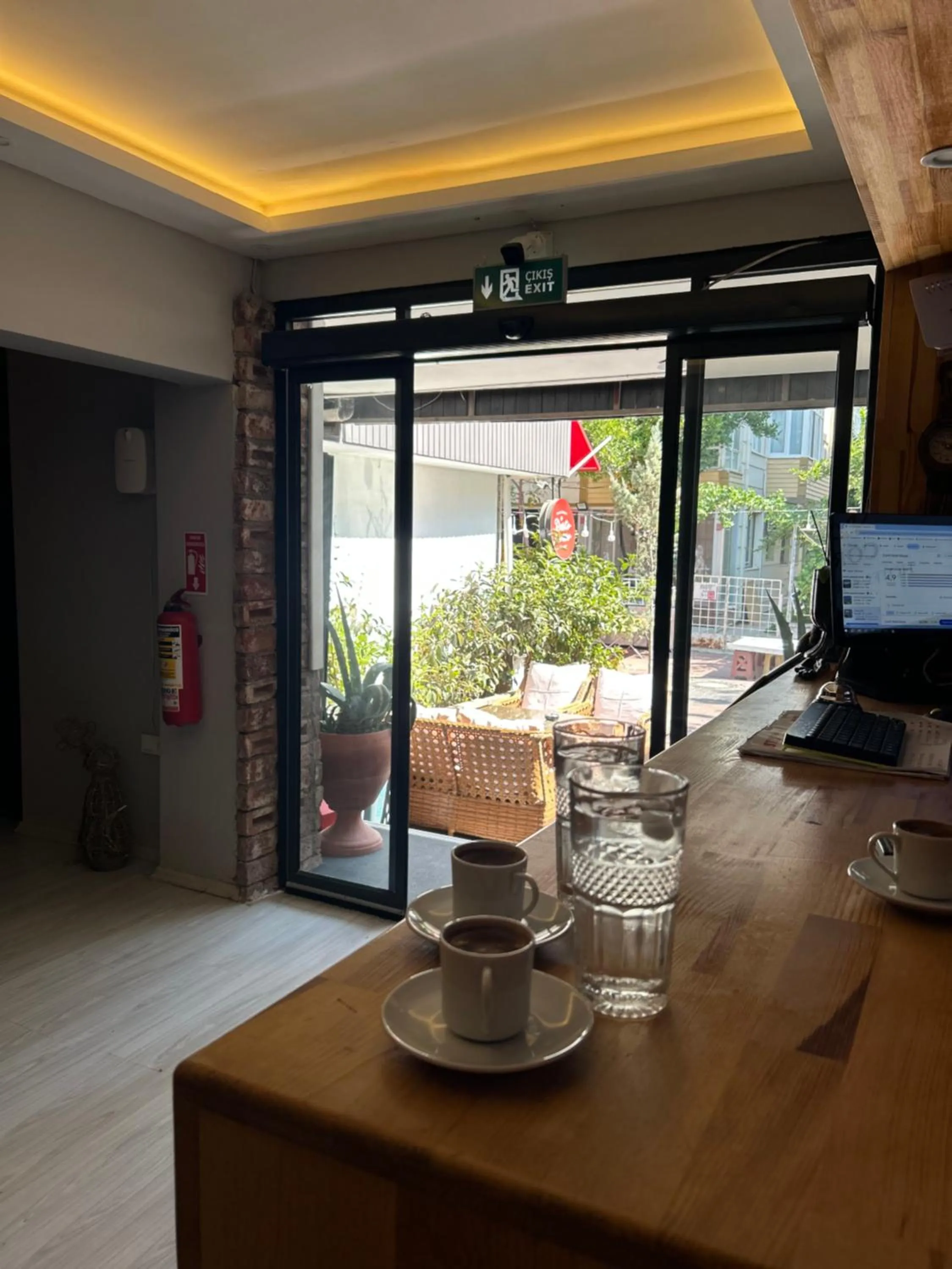 Coffee/tea facilities in Cord Hotel & Resort