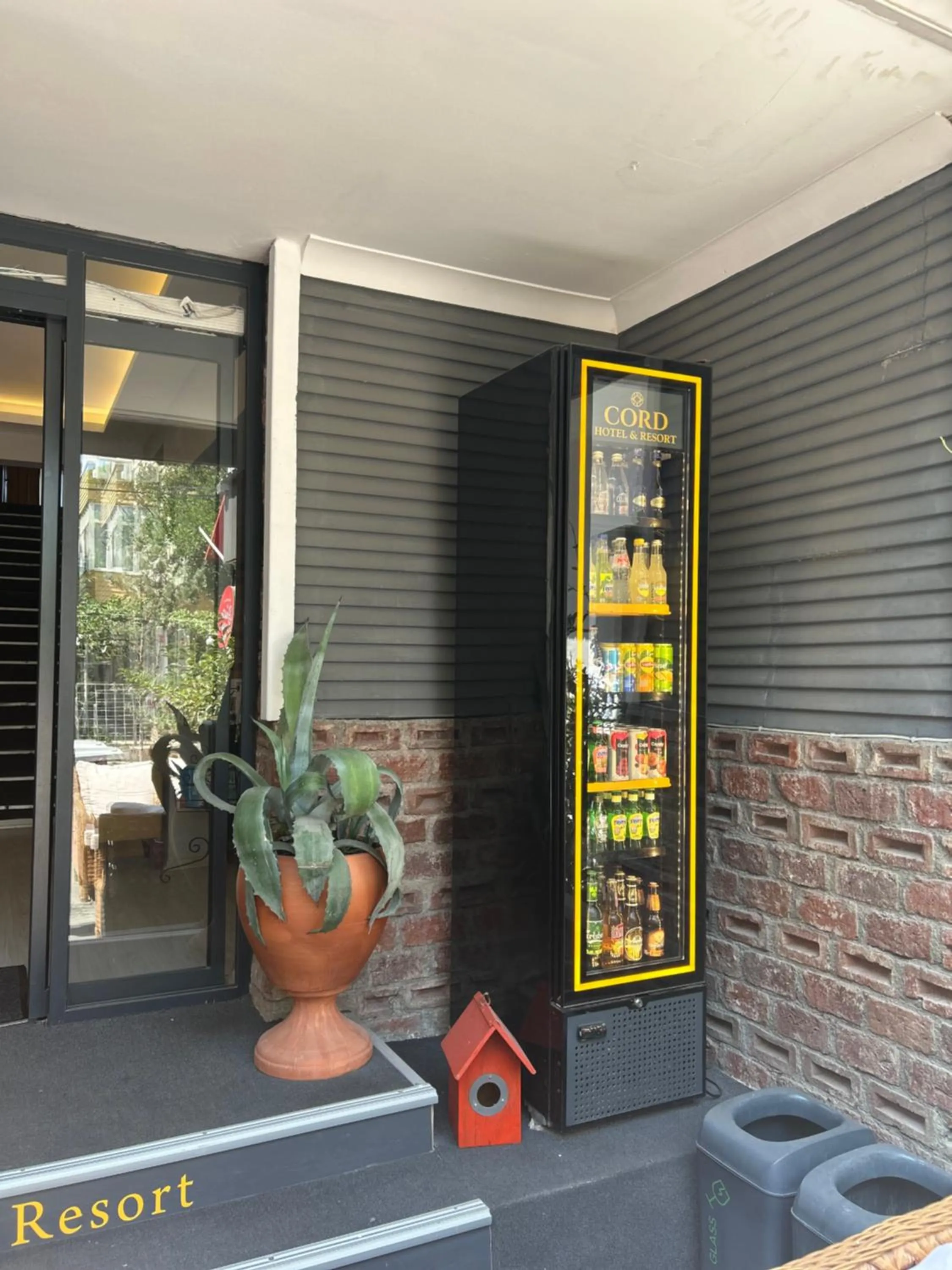 Logo/Certificate/Sign in Cord Hotel & Resort