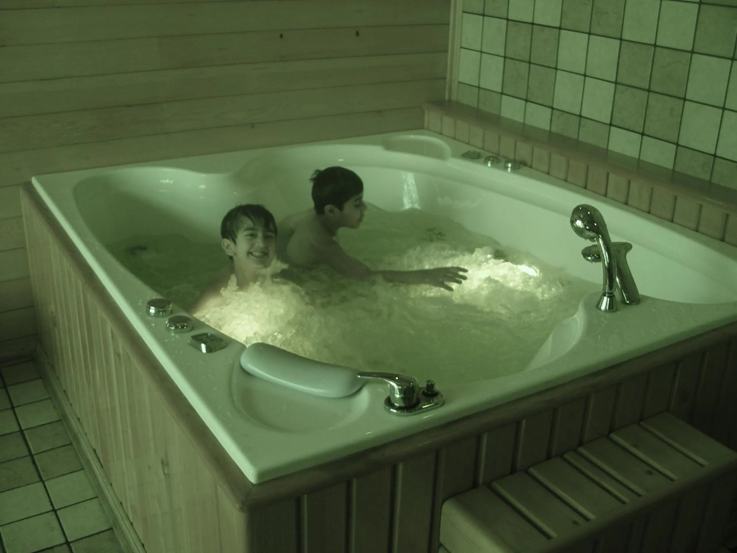 Hot Tub in The GoodFind Residency