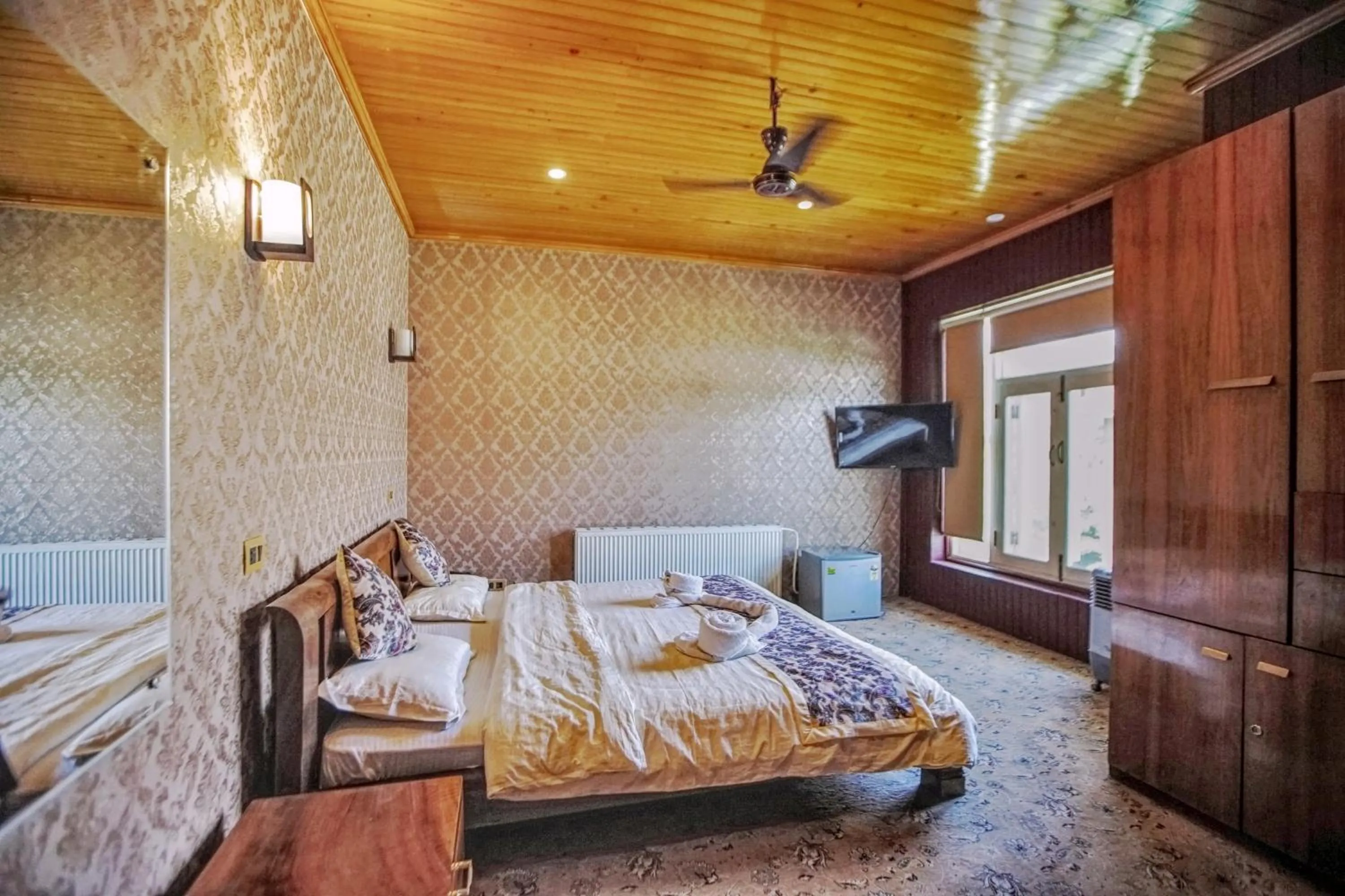 Bed in The GoodFind Residency