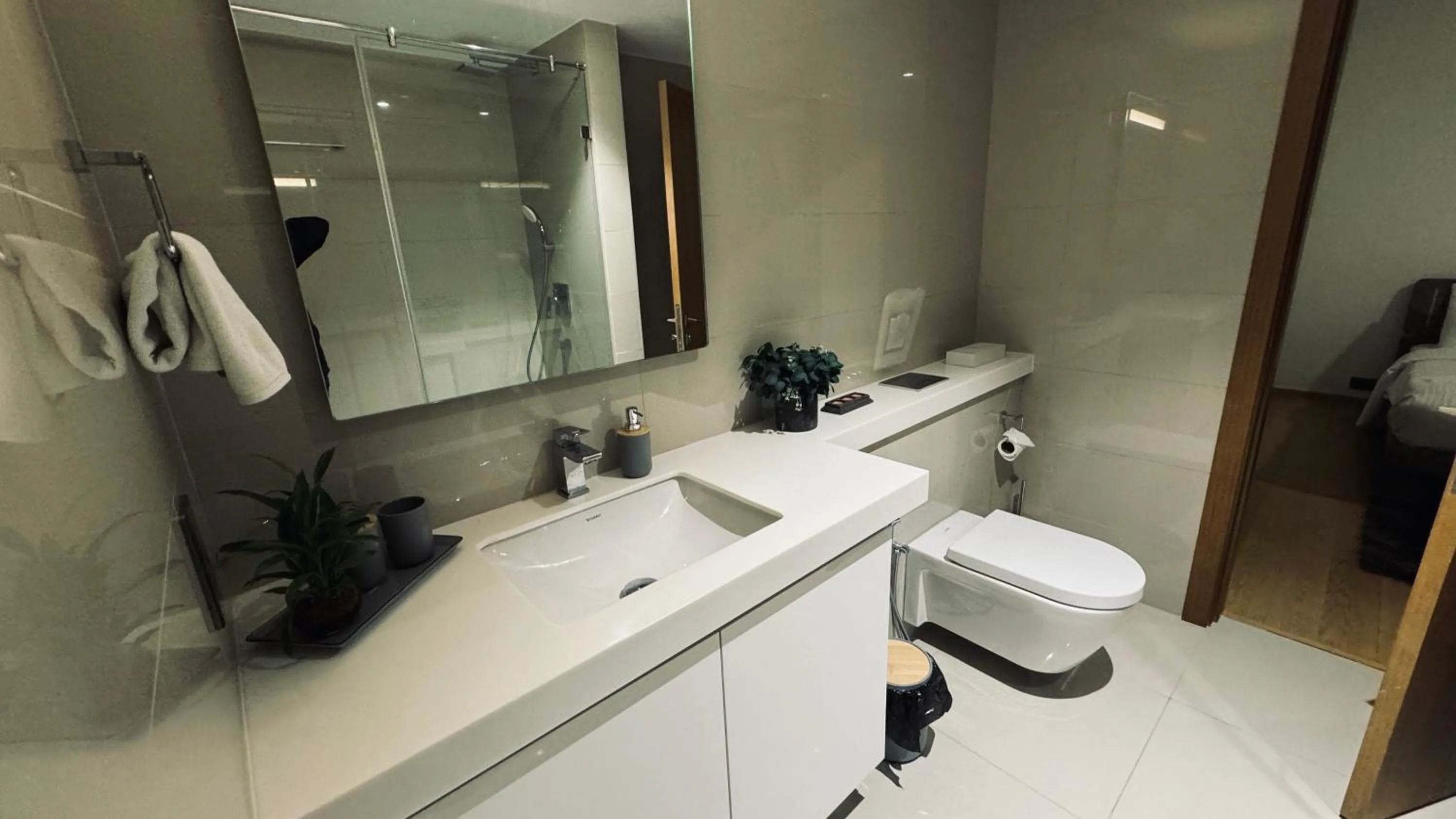 Toilet in Altair Luxury Colombo by Miracle