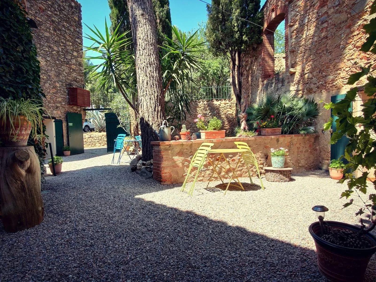 Garden in Mas Peu Del Causse