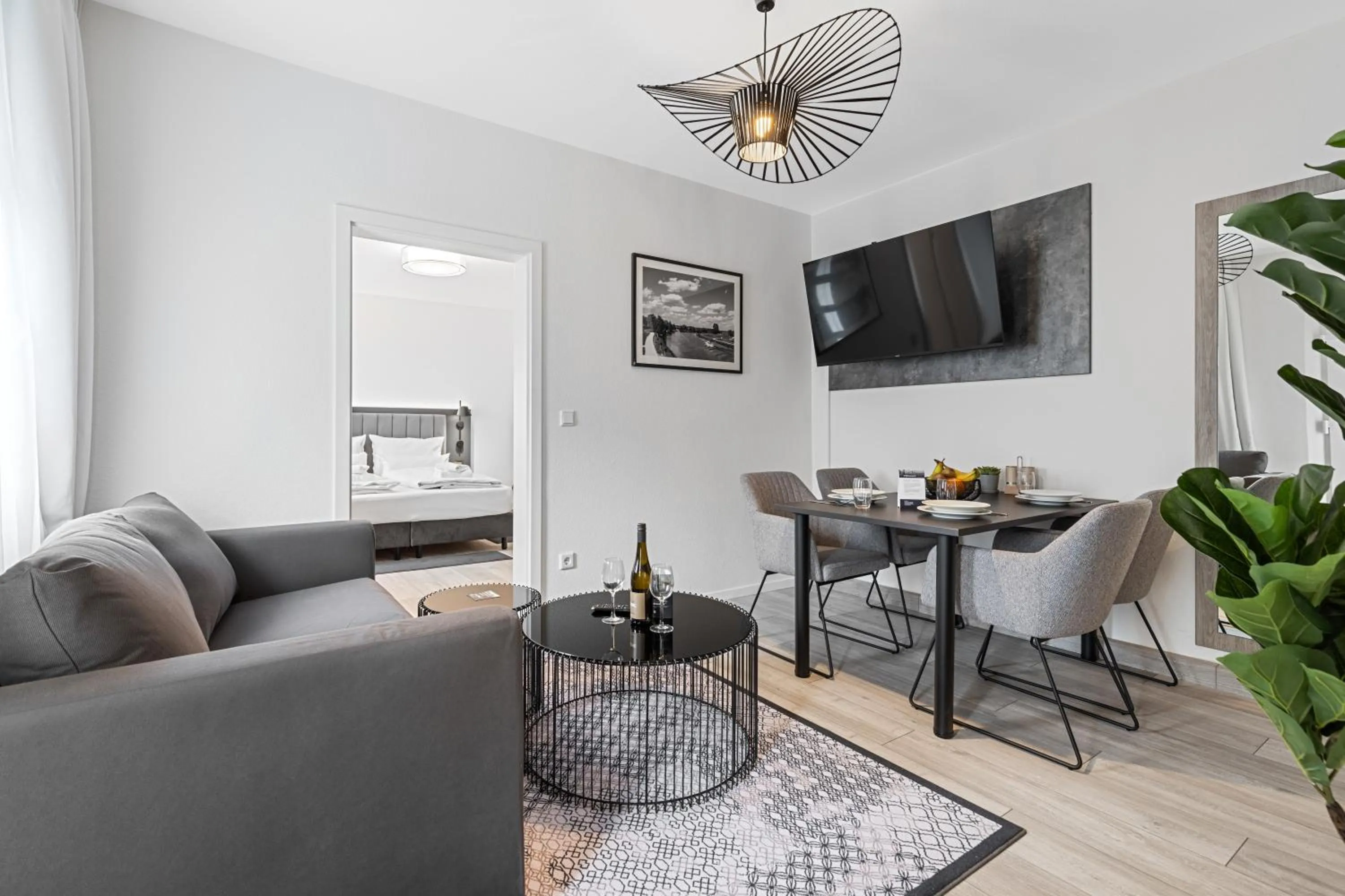 TV and multimedia in BRIGHT Herzogenaurach Zentrum