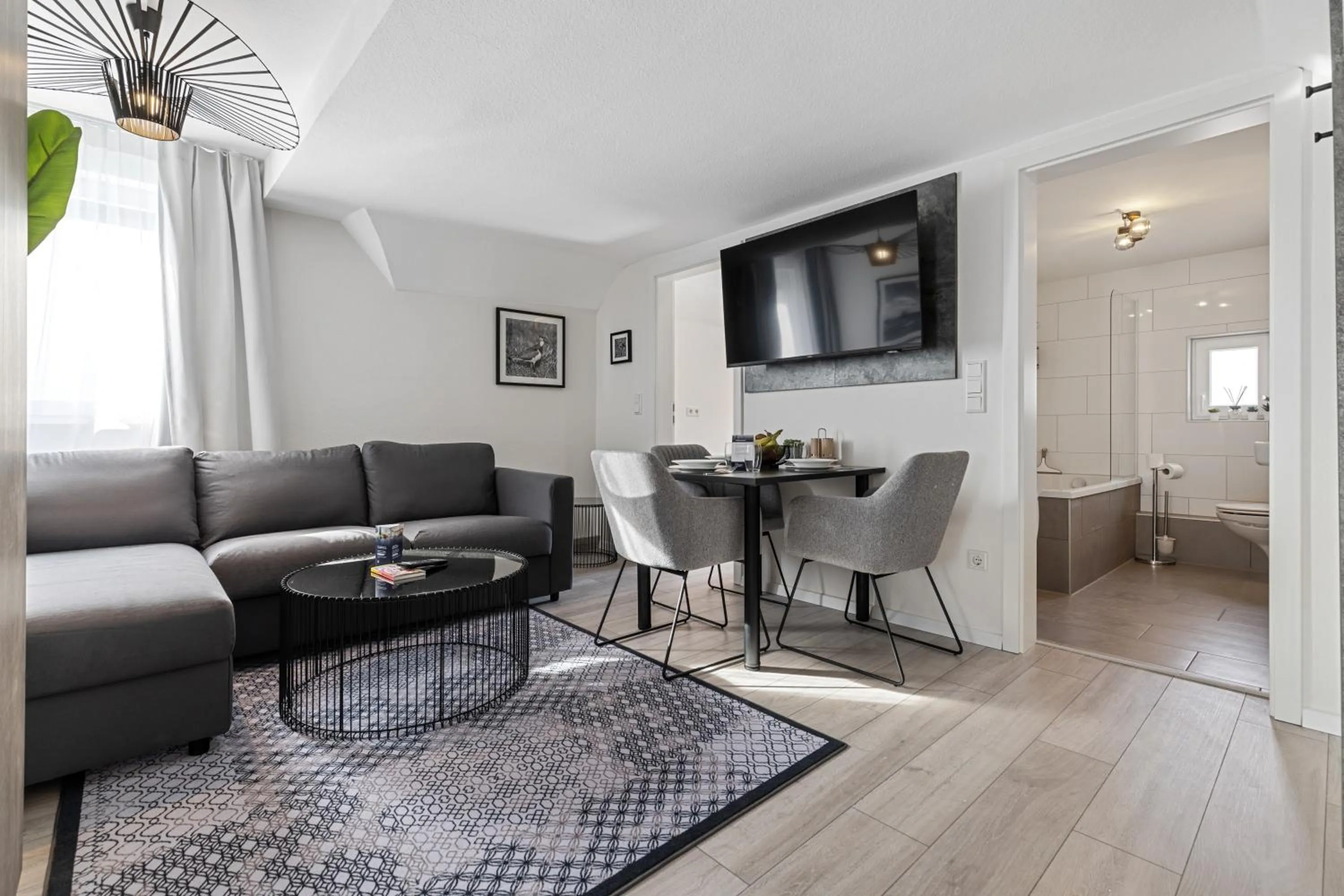 TV and multimedia in BRIGHT Herzogenaurach Zentrum