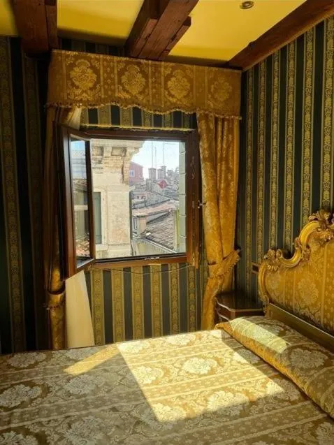 Bed in Ca' San Zaccaria