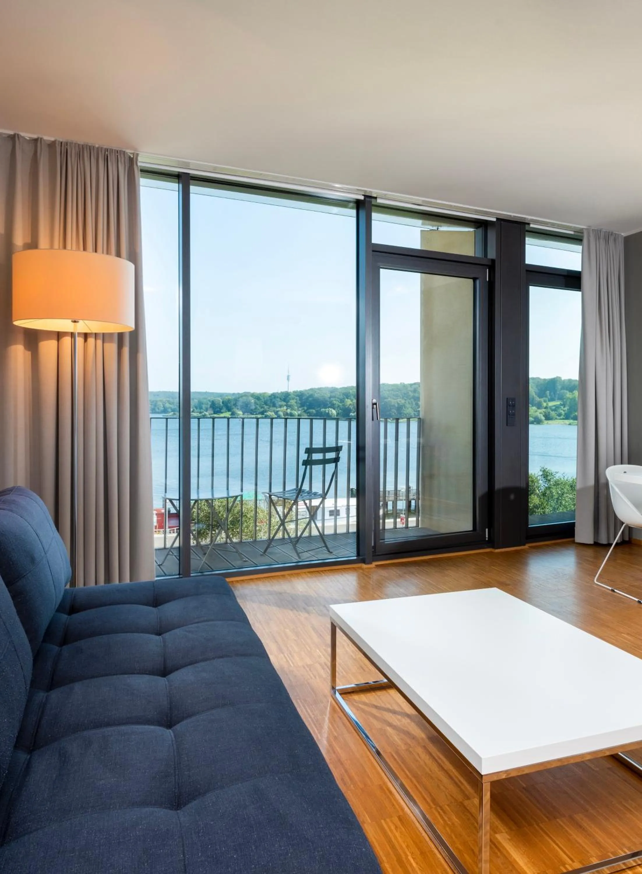 Photo of the whole room in Waveboard Hotel & Boardinghouse