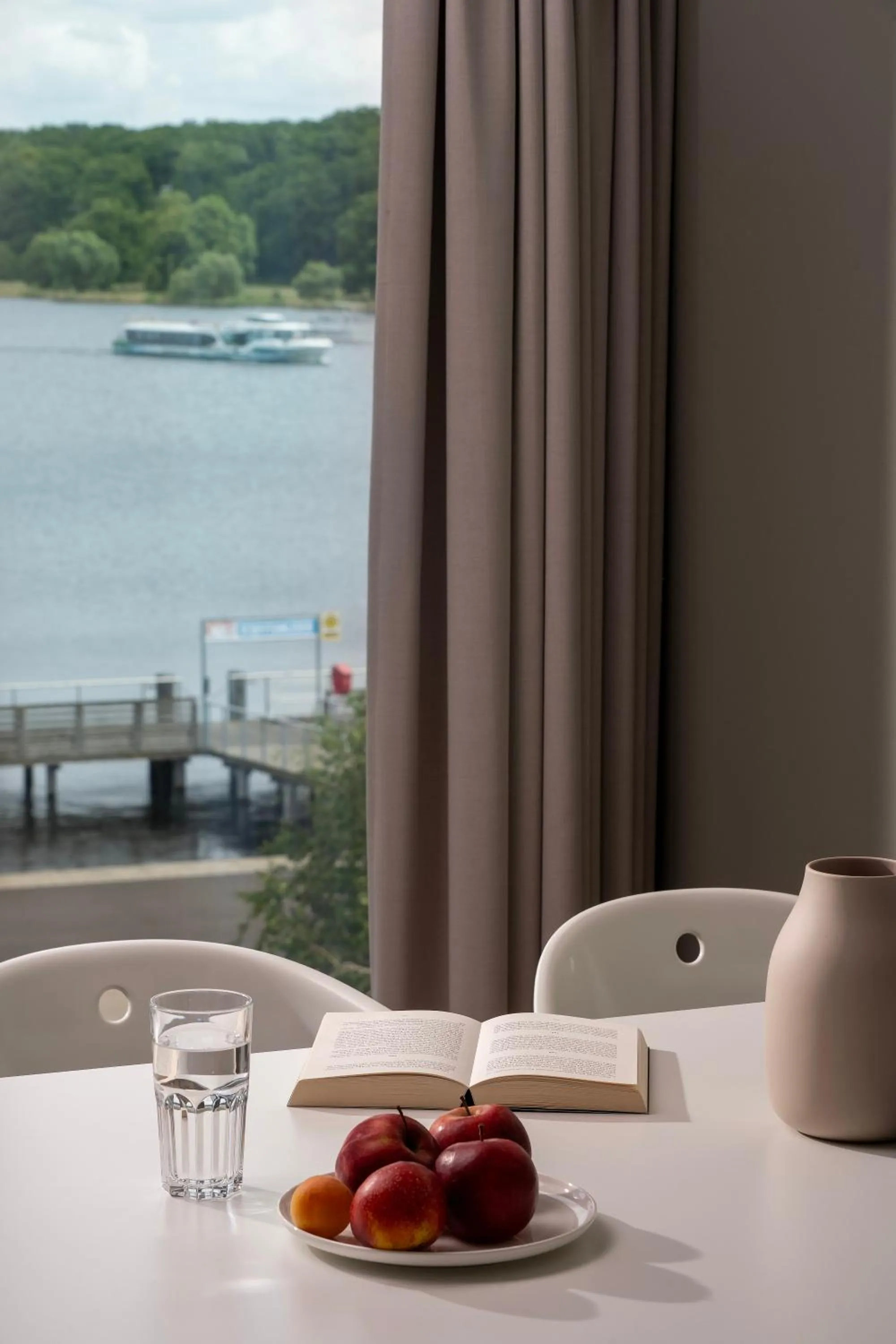 Shower in Waveboard Hotel & Boardinghouse