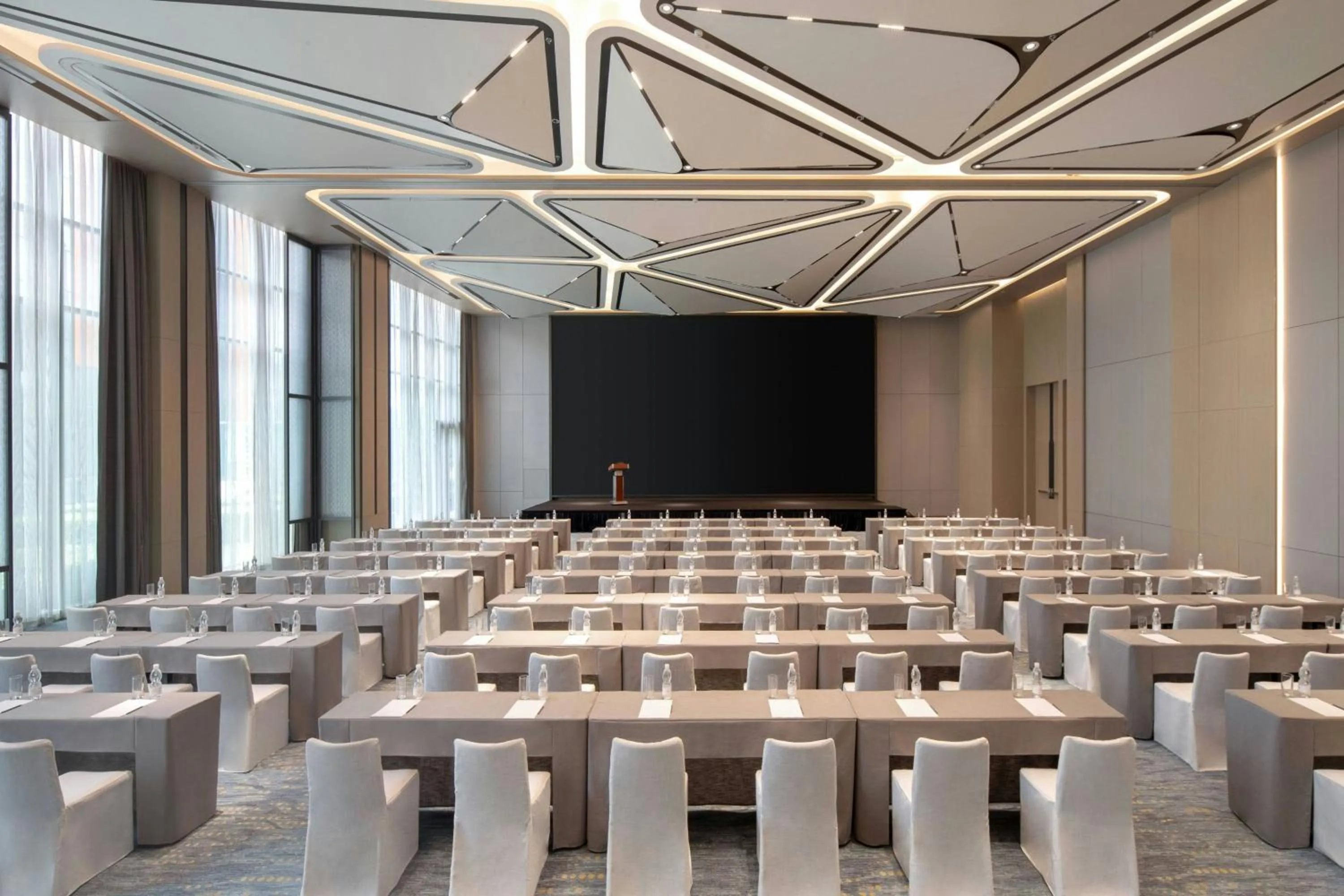 Meeting/conference room in Courtyard by Marriott Beijing Changping