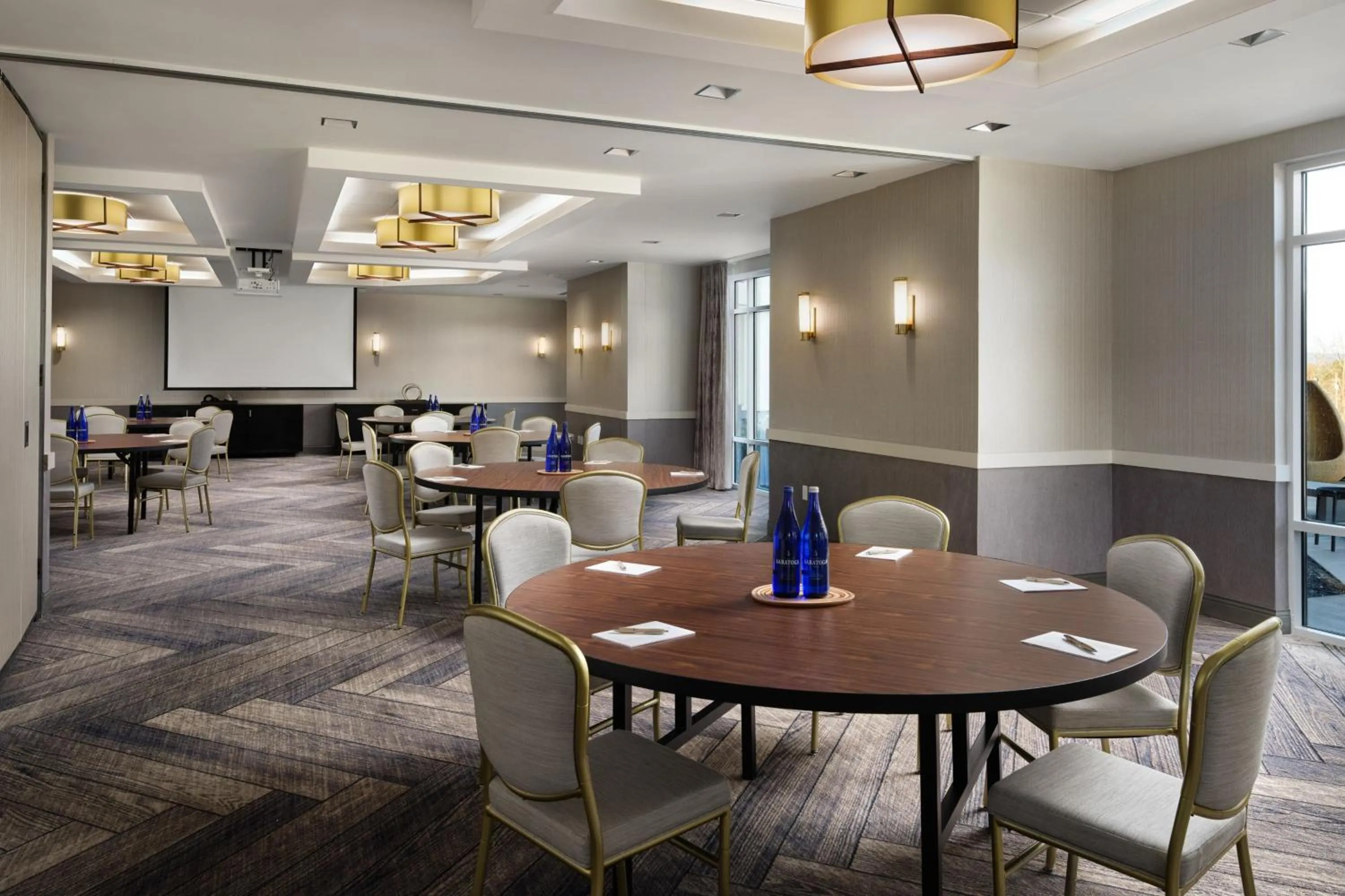 Meeting/conference room in Inn at Bellefield Residence Inn by Marriott
