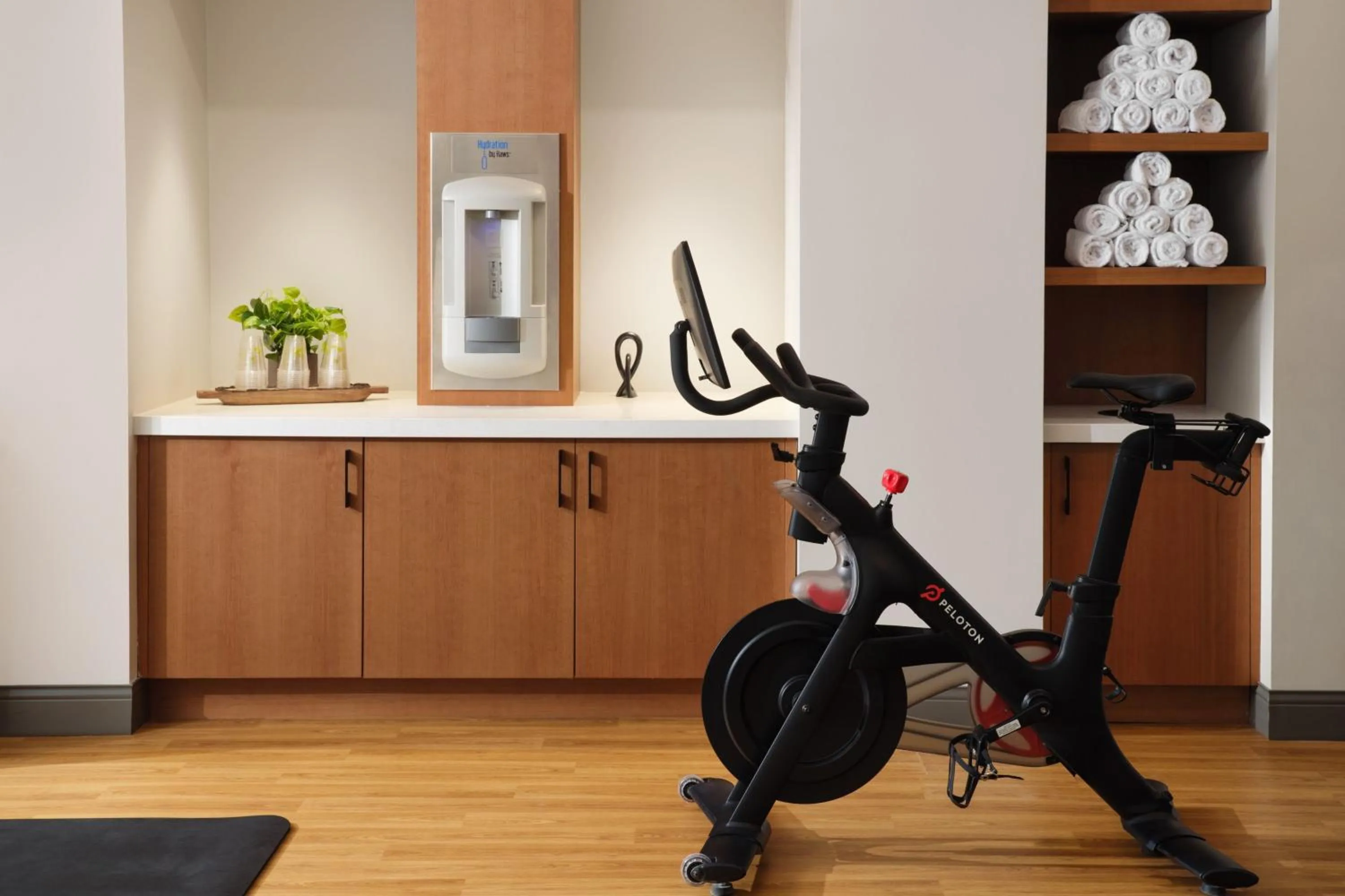 Fitness centre/facilities in Inn at Bellefield Residence Inn by Marriott
