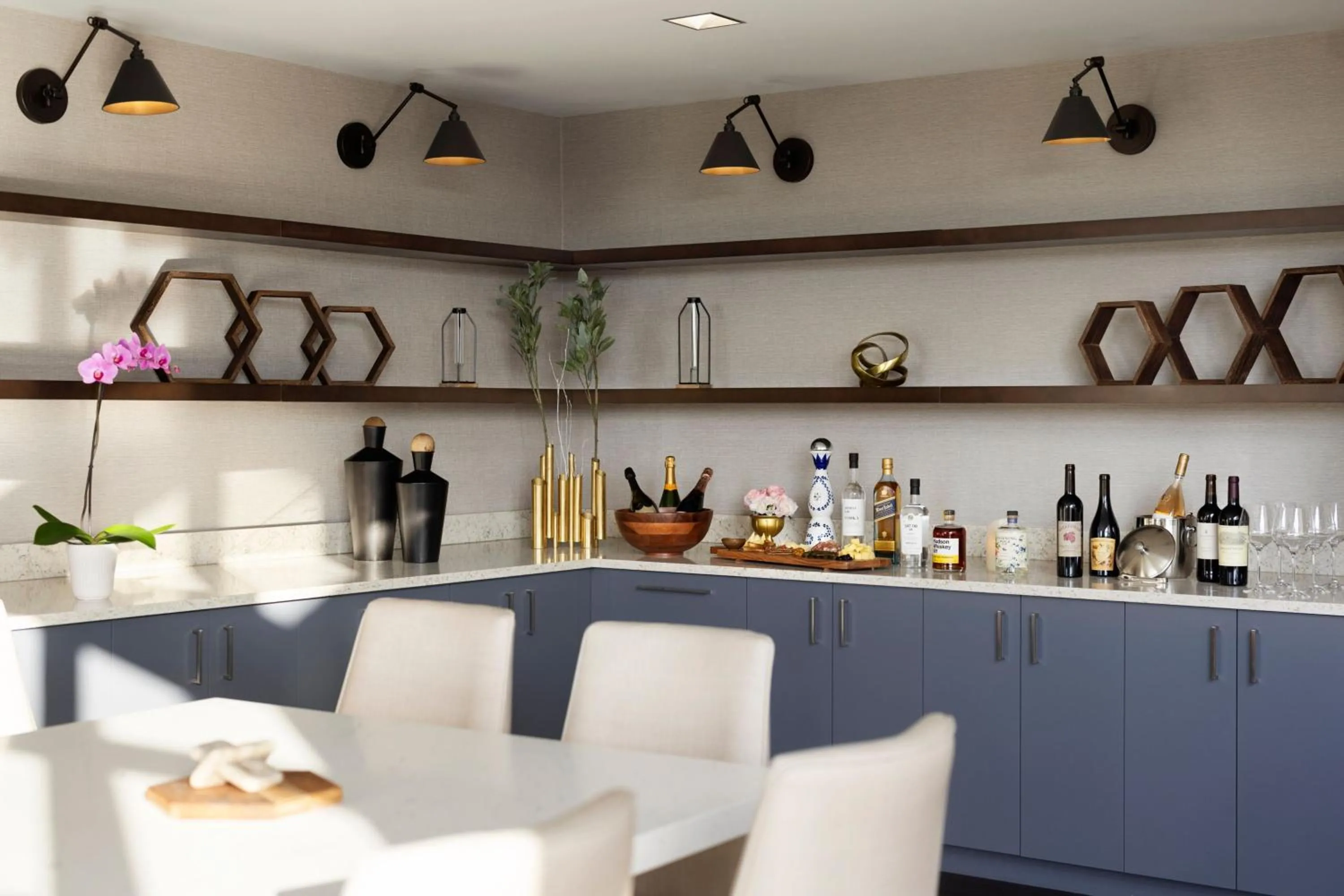 Meeting/conference room in Inn at Bellefield Residence Inn by Marriott