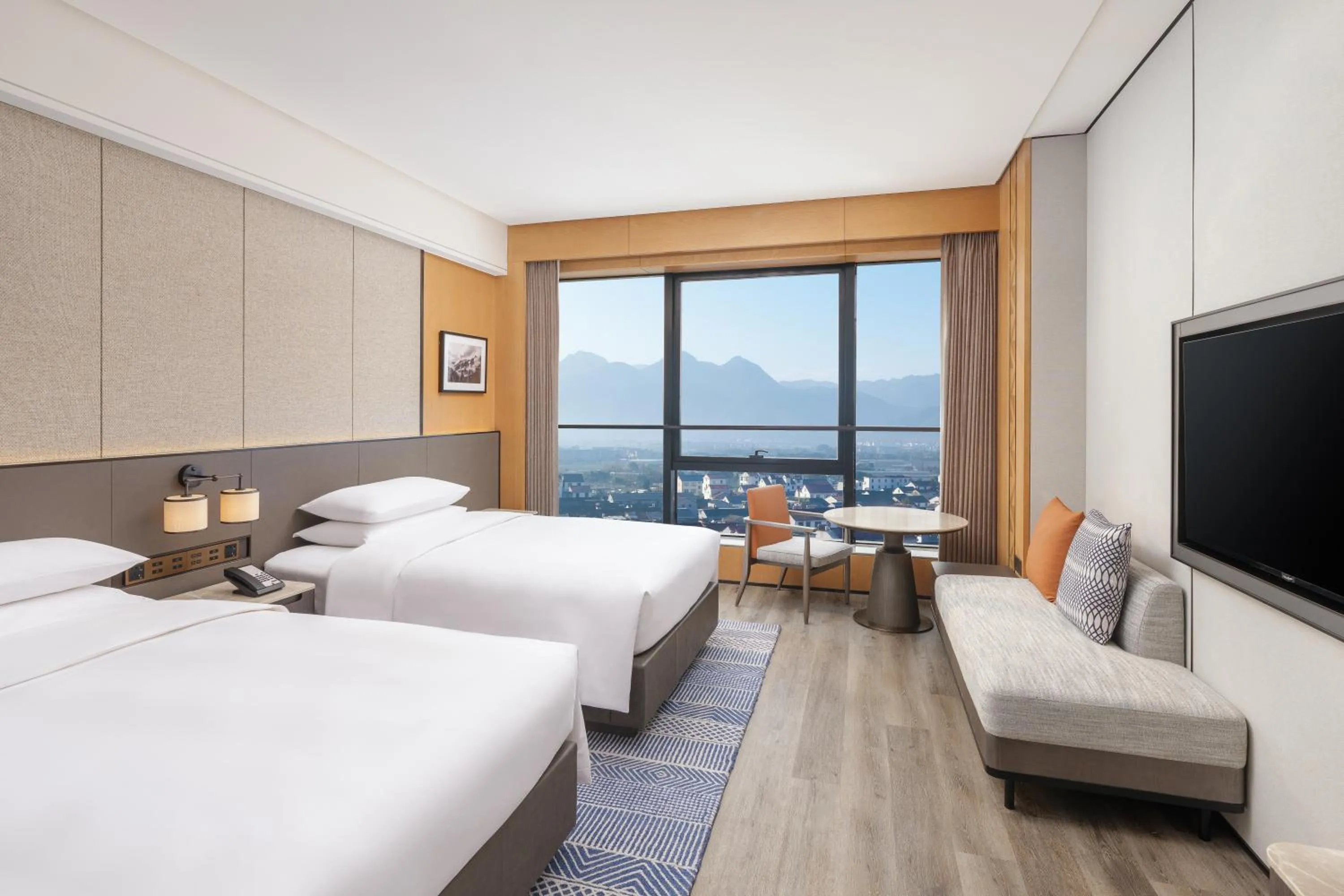 Bedroom, Bed in Sheraton Pujiang