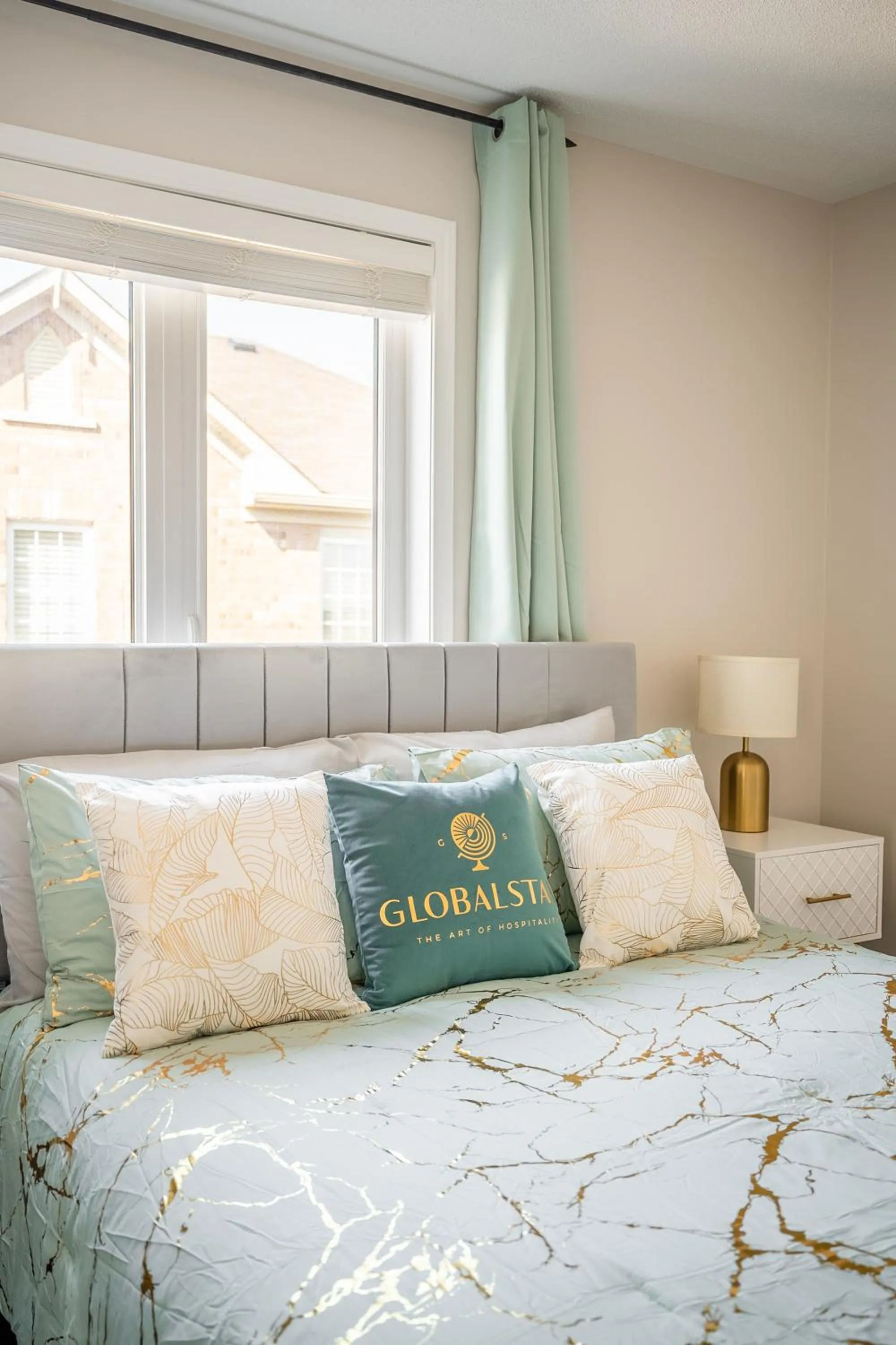 Bed in GlobalStay 3 Bedroom House with Parking Brampton