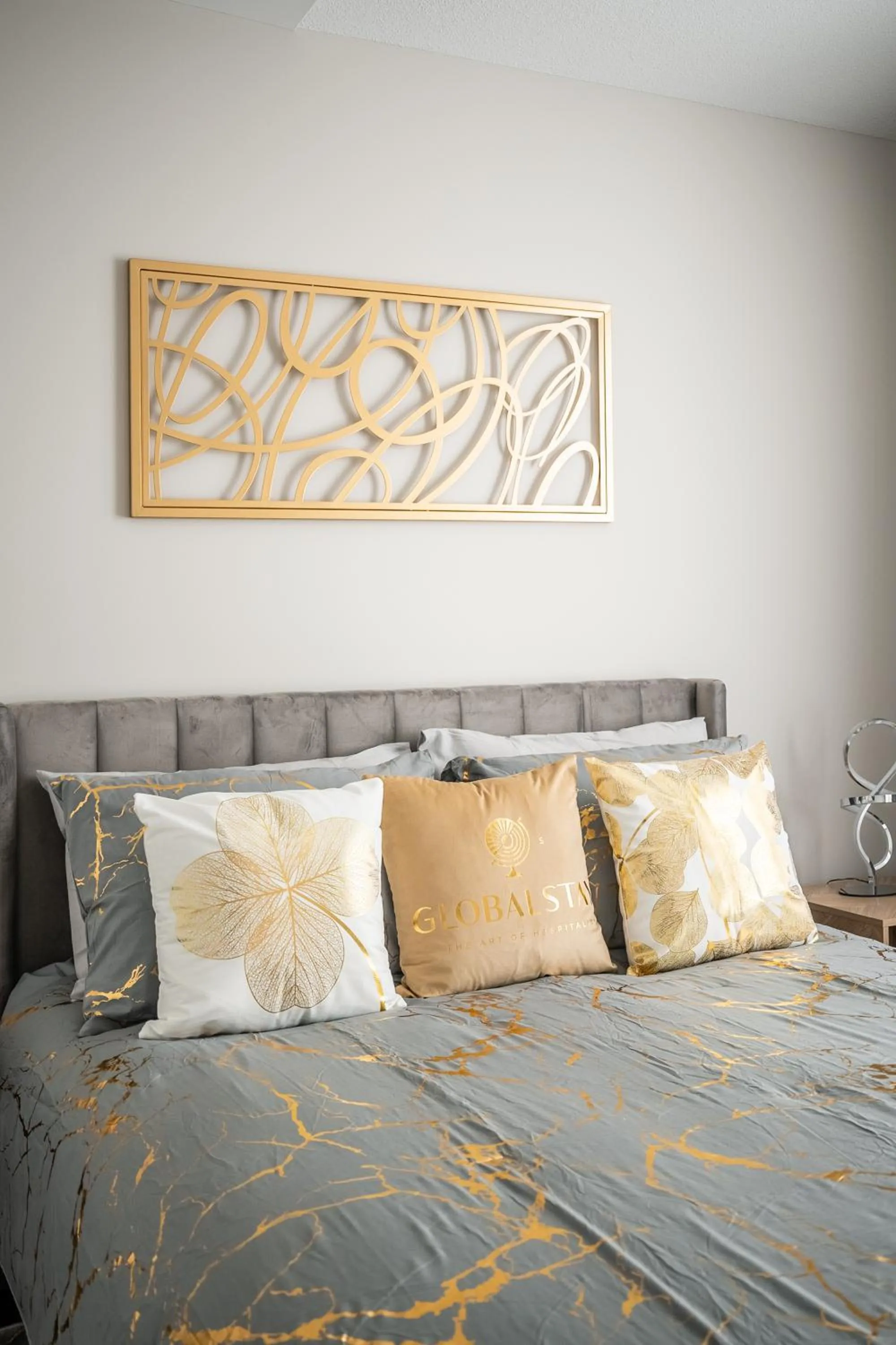 Bed in GlobalStay 3 Bedroom House with Parking Brampton