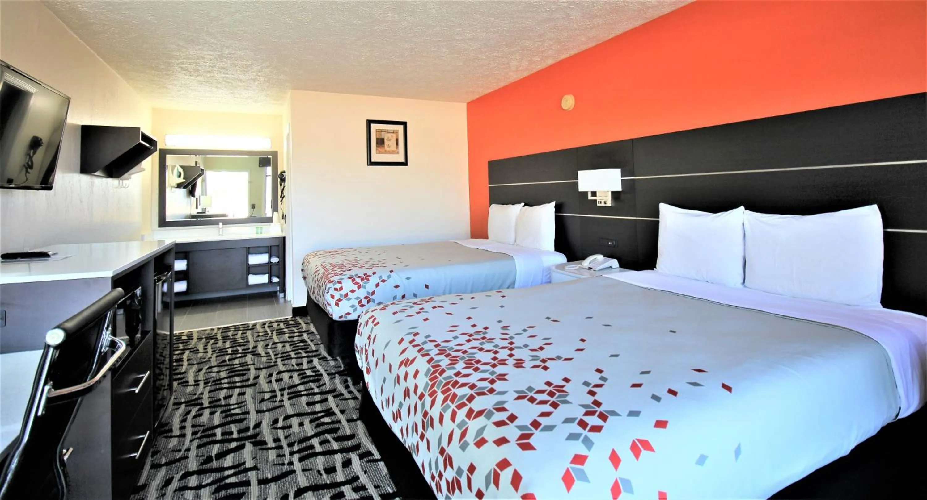 Bed in Travel Inn Eutaw