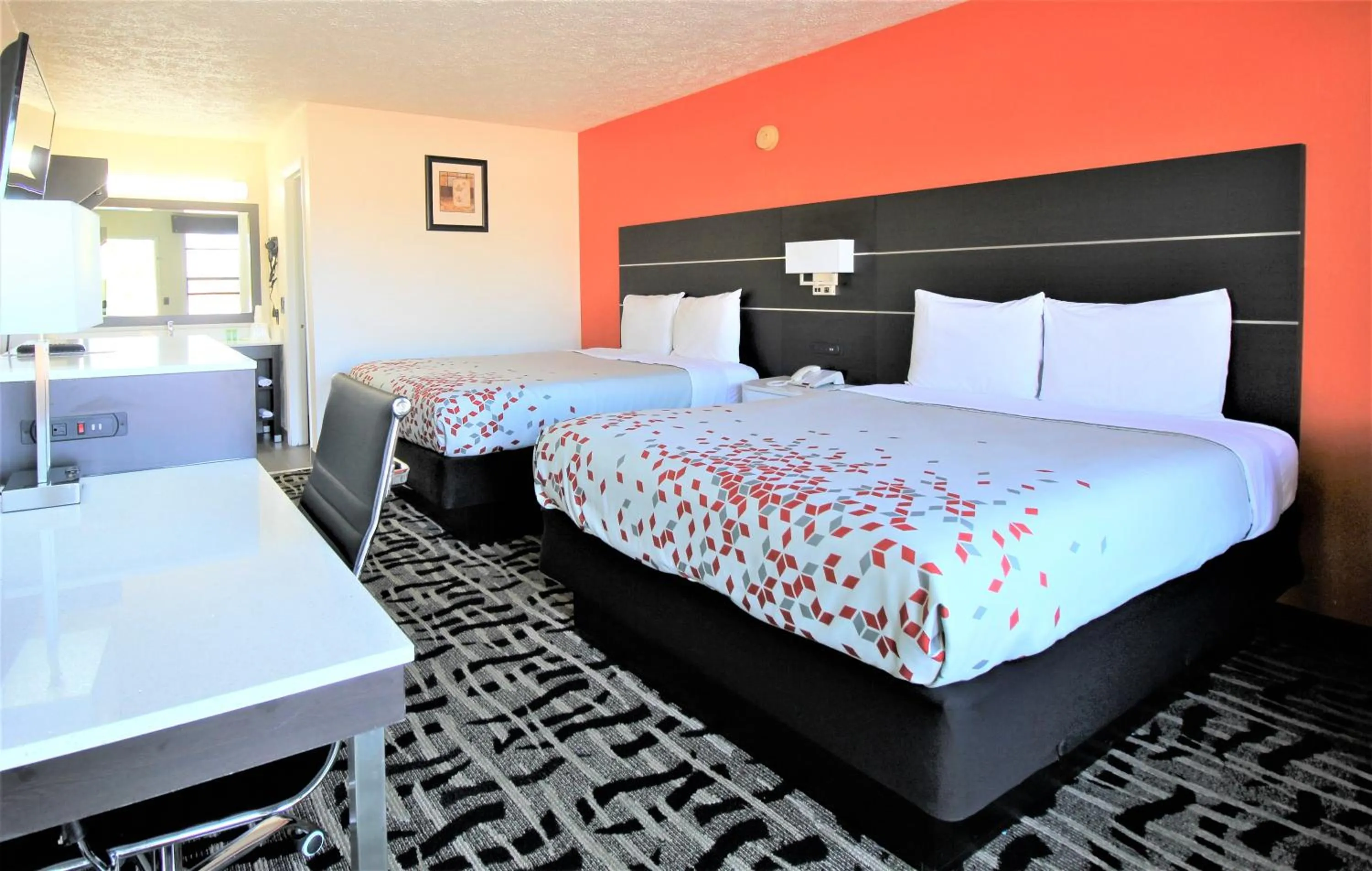 Bed in Travel Inn Eutaw