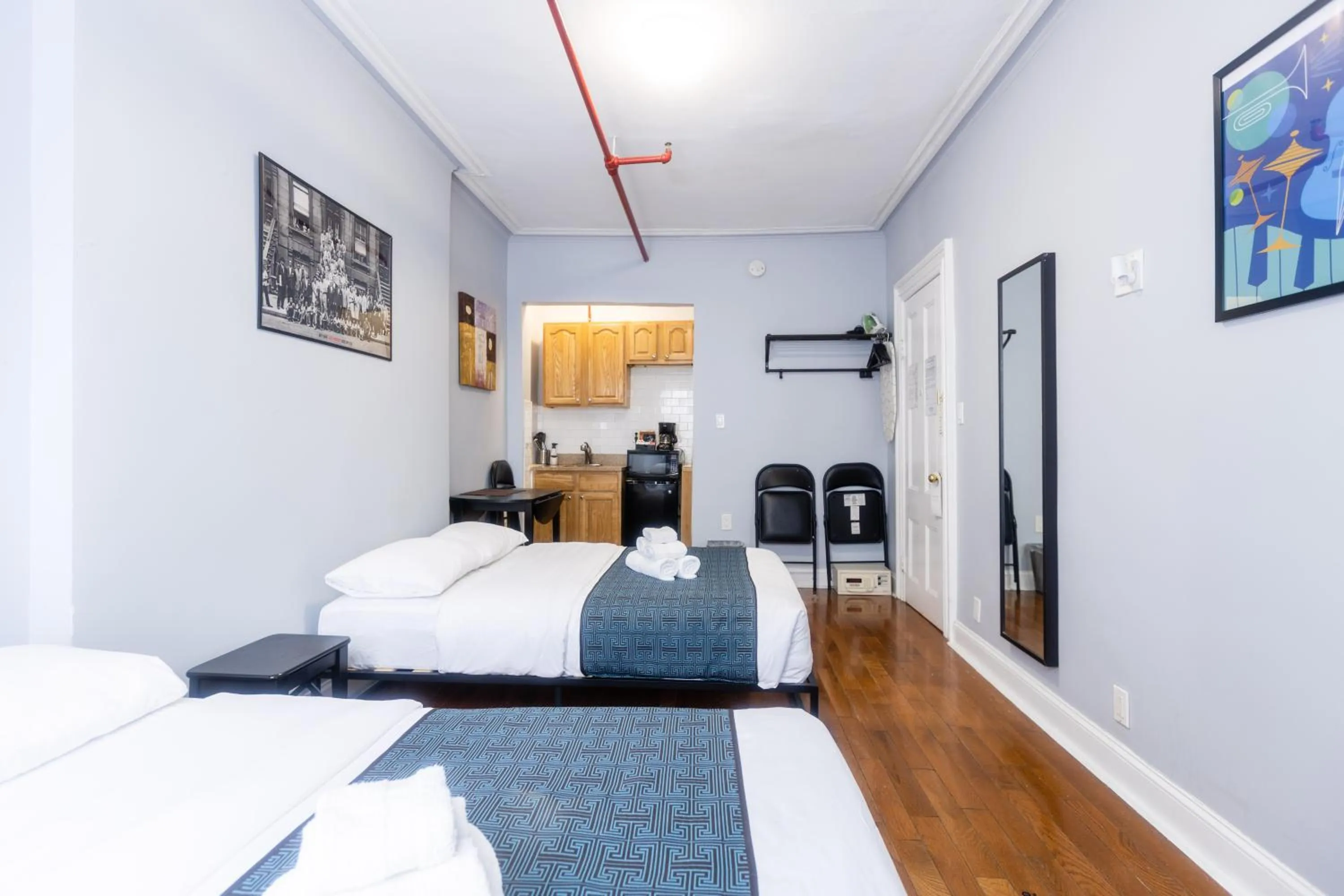 Photo of the whole room, Bed in The Central Park North