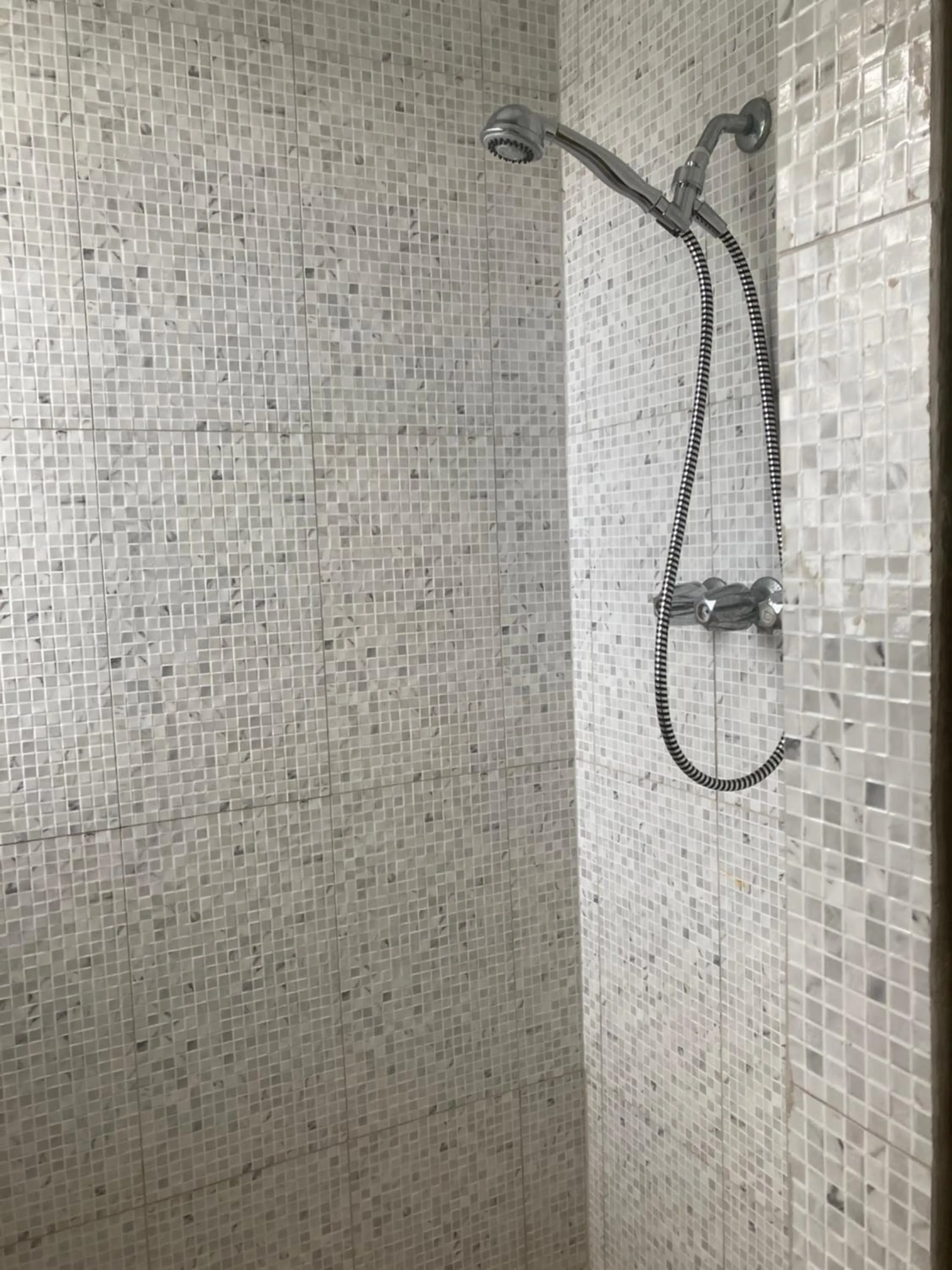 Shower in The Lodge - Antigua