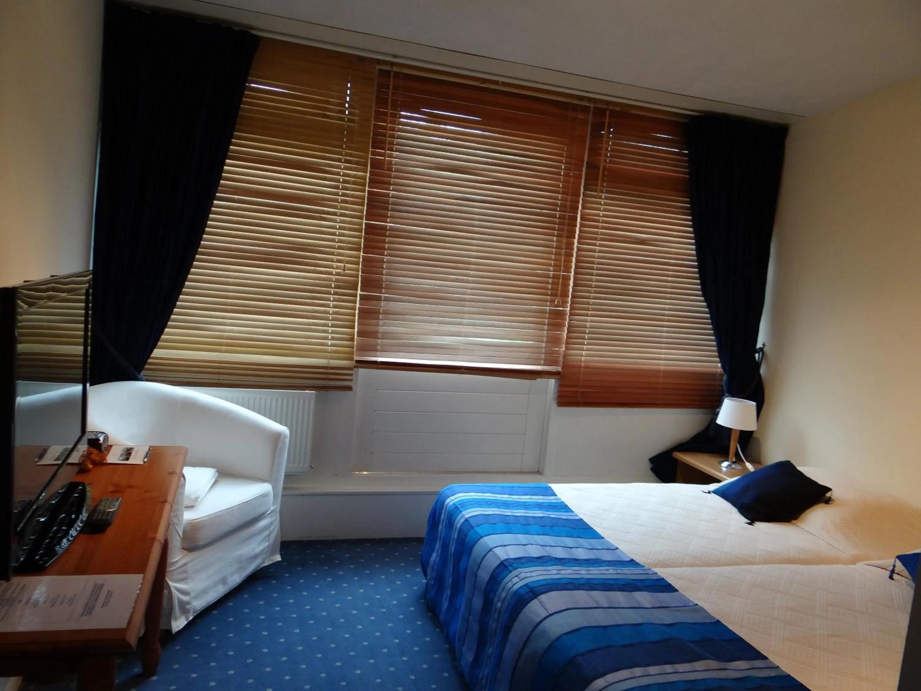 Bed in The Waverly House