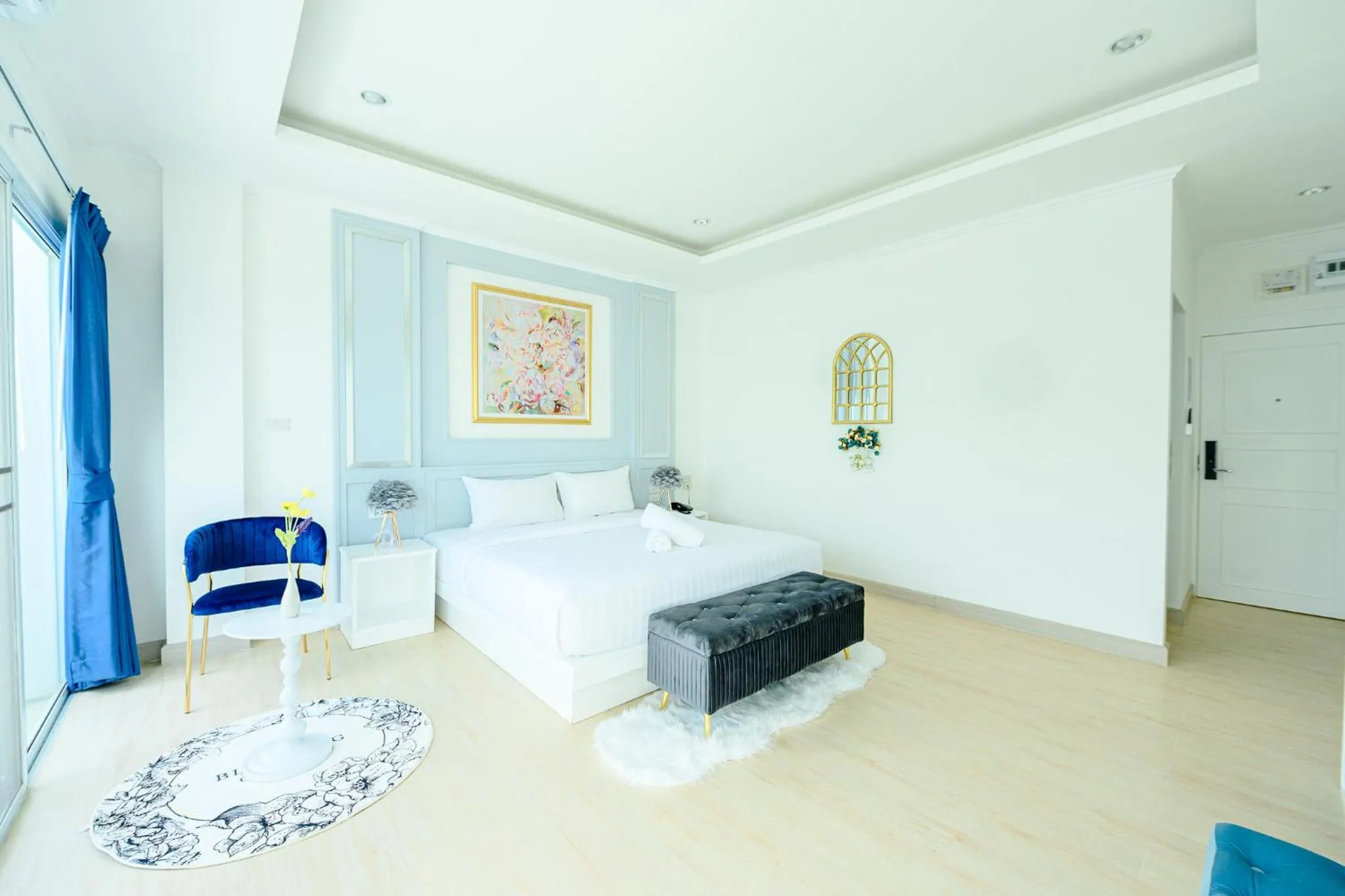 Bed in Marble Arch De Loei Hotel