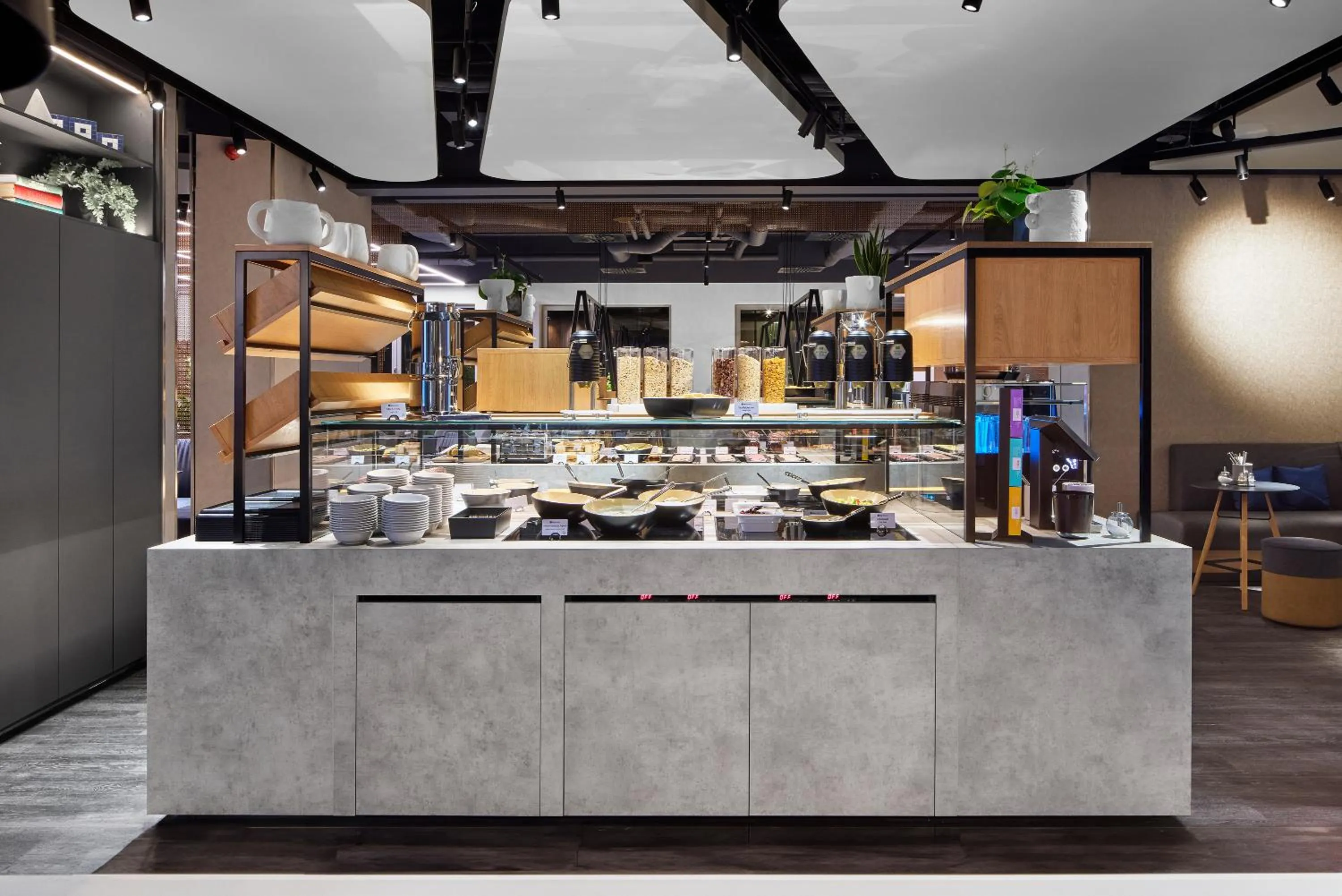 Buffet breakfast in H2 Hotel Saarbrücken