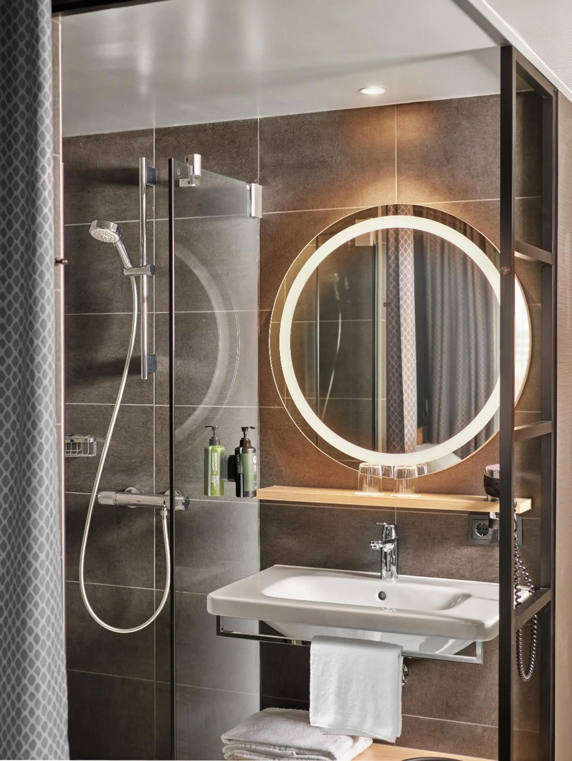 Standard Twin Room in H2 Hotel Saarbrücken, Trademark by Wyndham Standard Twin Room in H2 Hotel Saarbrücken, Trademark by Wyndham