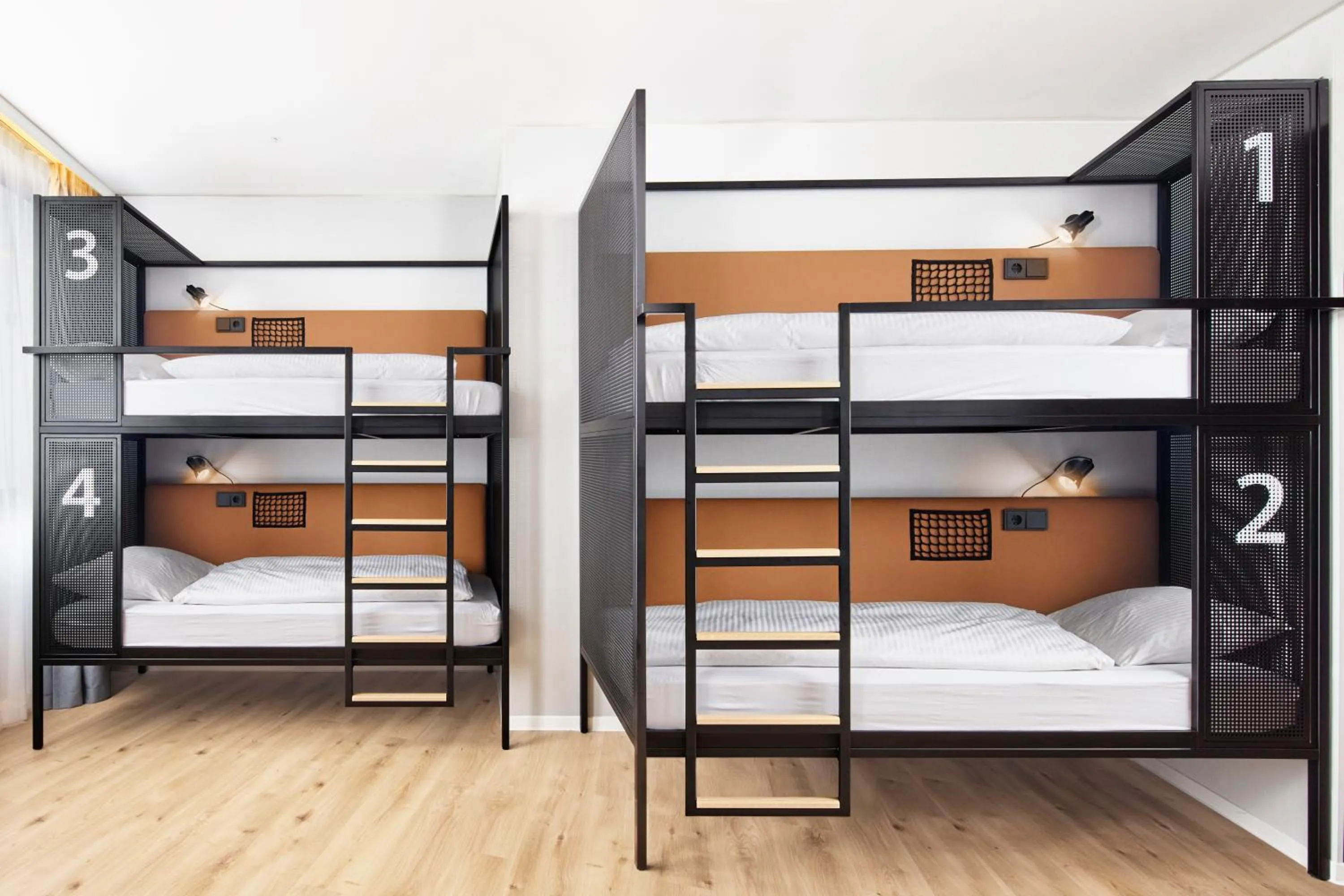 bunk bed, Bed in H2 Hotel Wien Schönbrunn