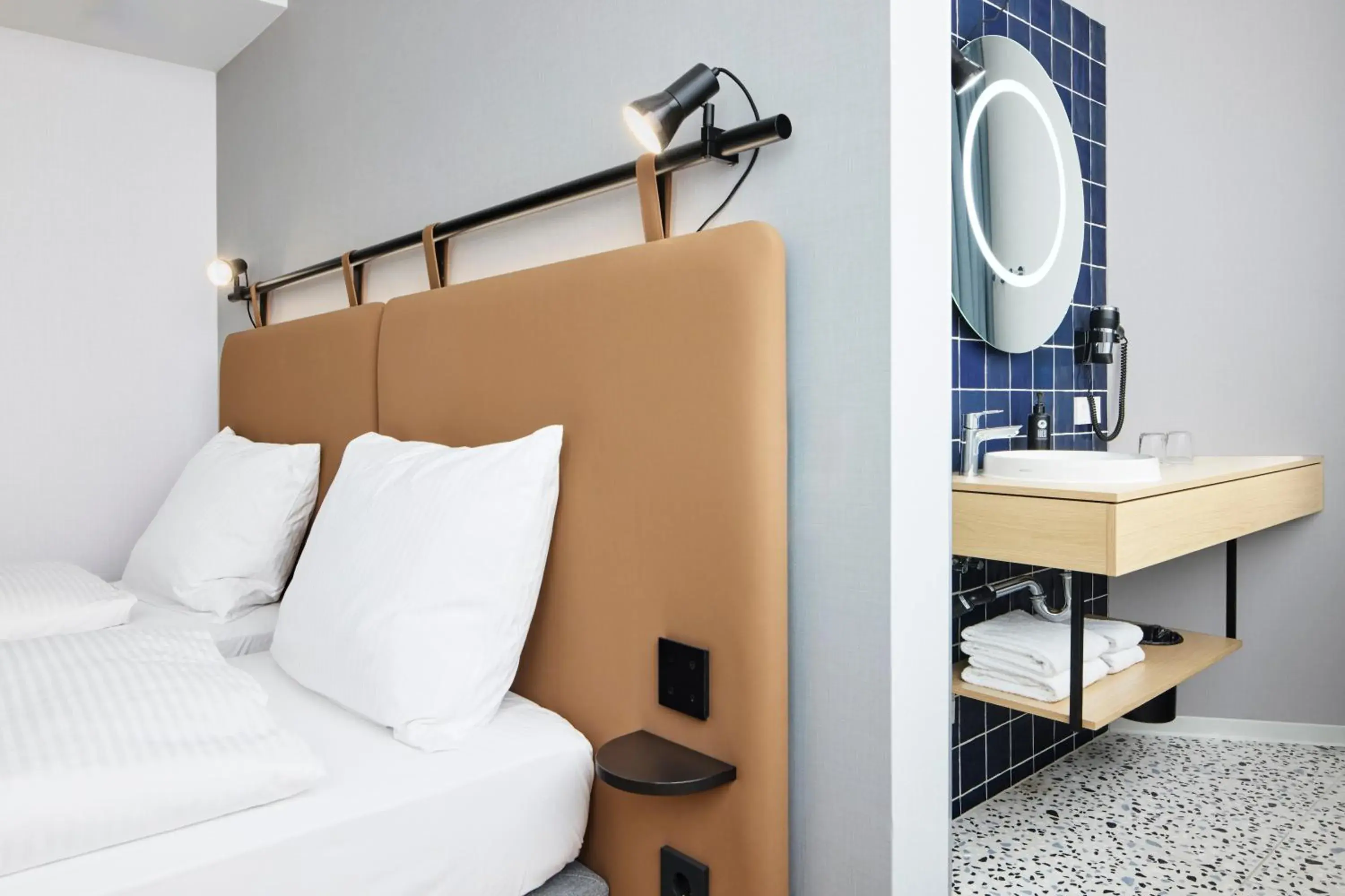 Superior Double Room in H2 Hotel Wien Schönbrunn Superior Double Room in H2 Hotel Wien Schönbrunn