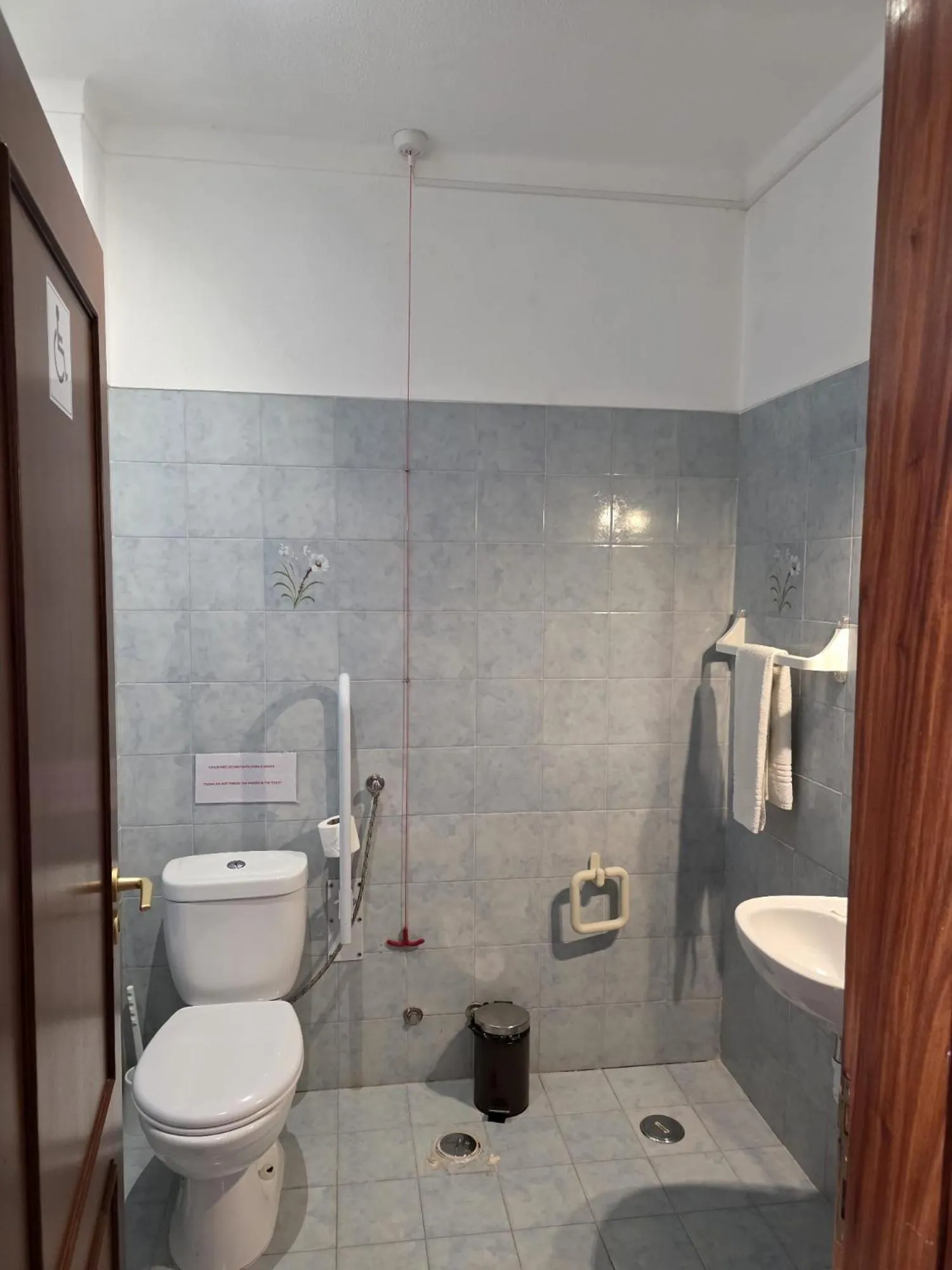 Bathroom in Apartamentos Mar-Sol Villas