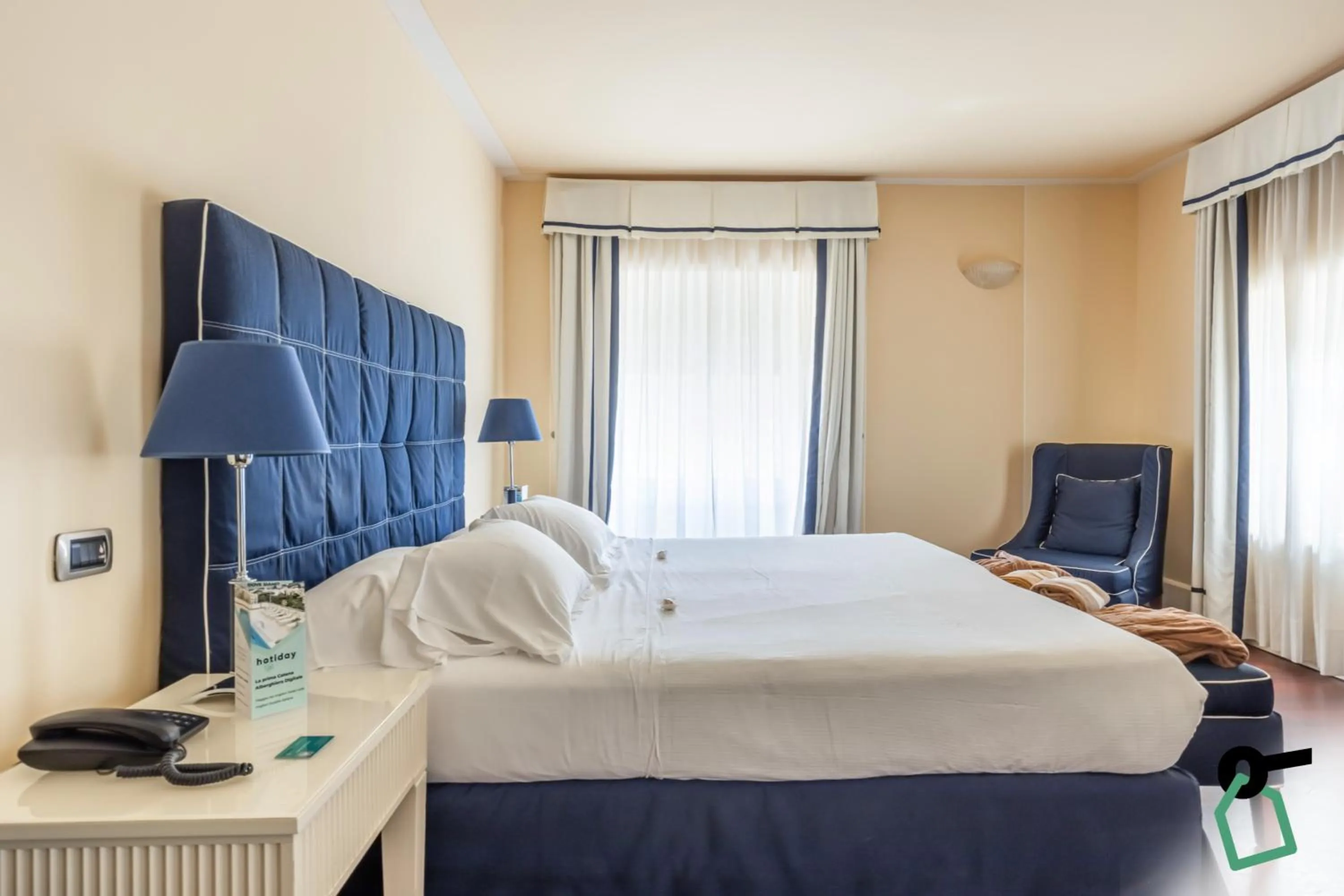 Bed in HOTIDAY Room Collection - Livorno Mascagni