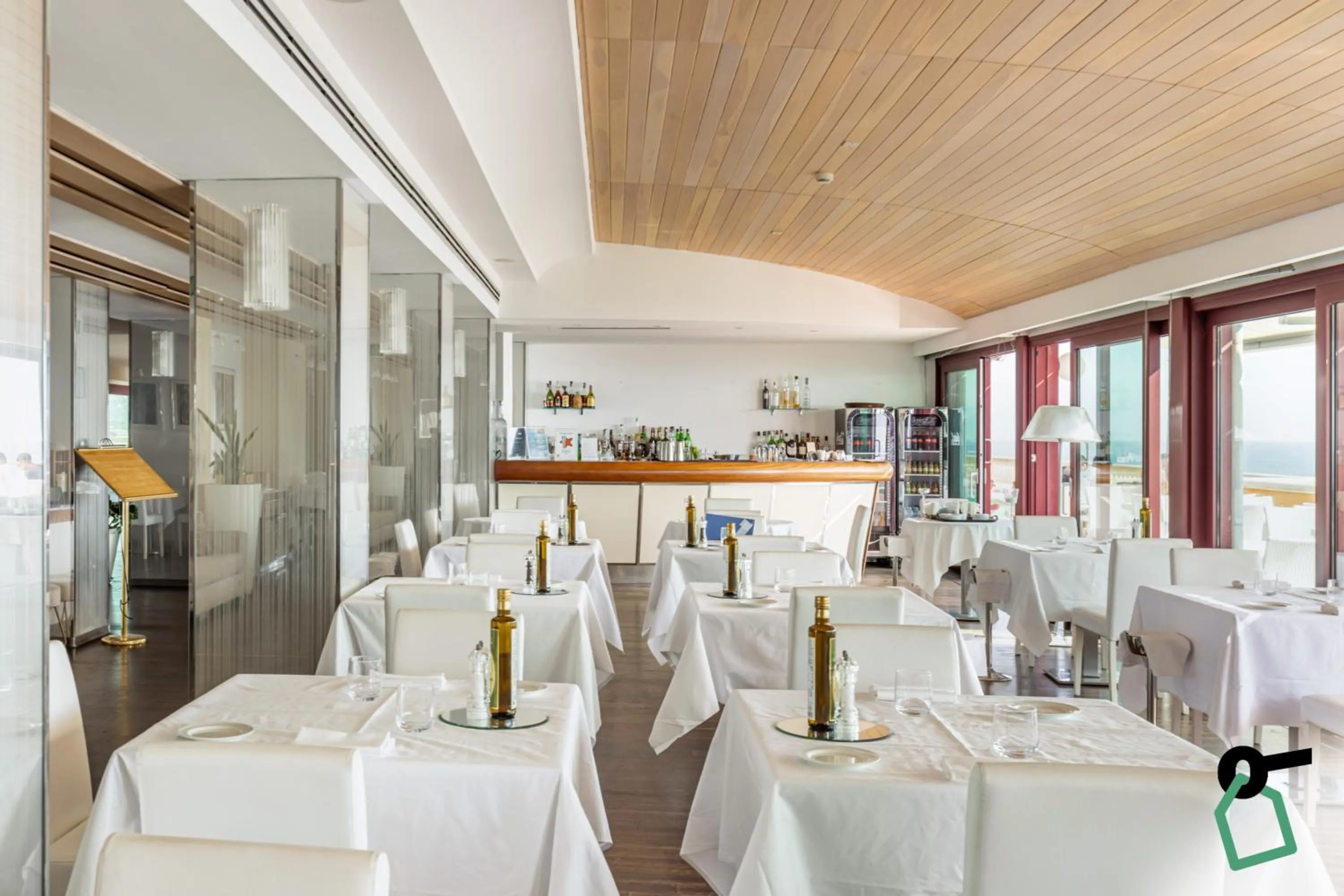 Restaurant/places to eat in HOTIDAY Room Collection - Livorno Mascagni