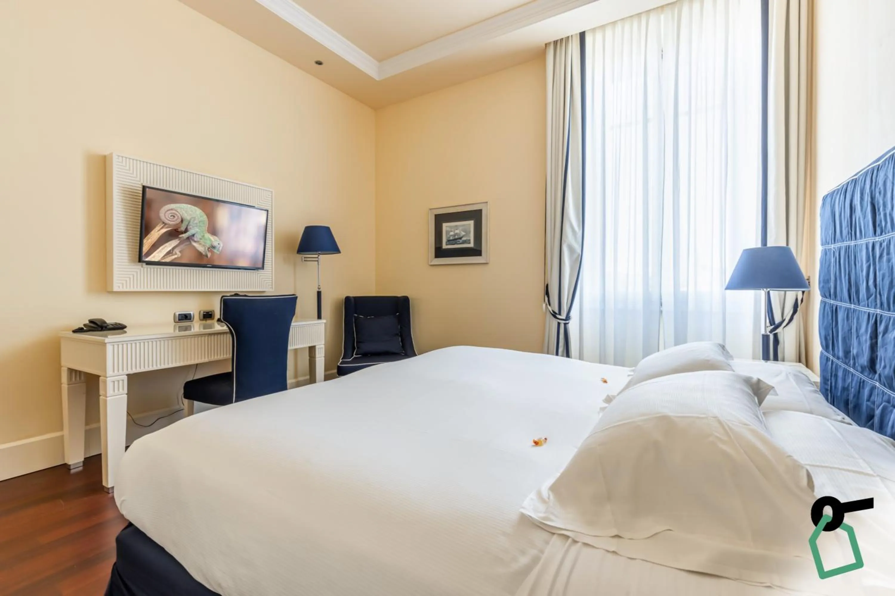 Bed in HOTIDAY Room Collection - Livorno Mascagni