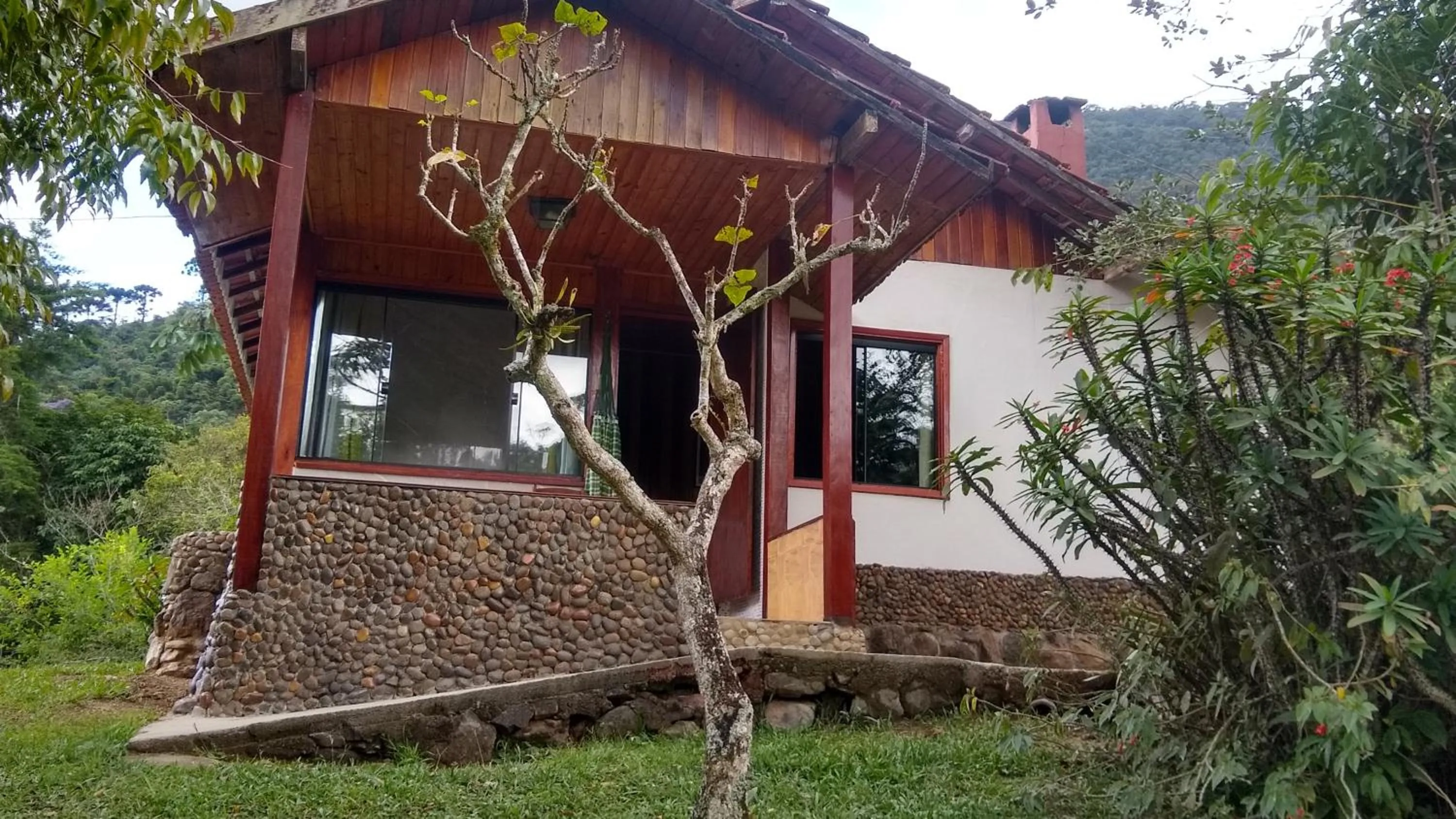 Facade/entrance in Pousada na Colina