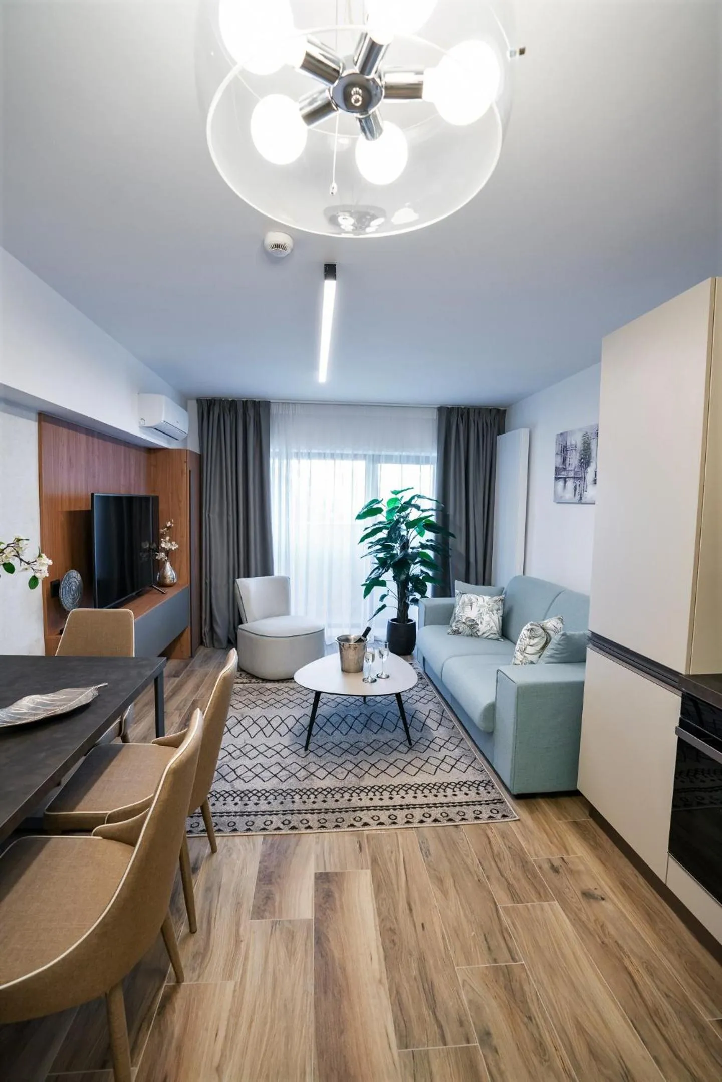 Kitchen or kitchenette in NOVOS ApartHotel