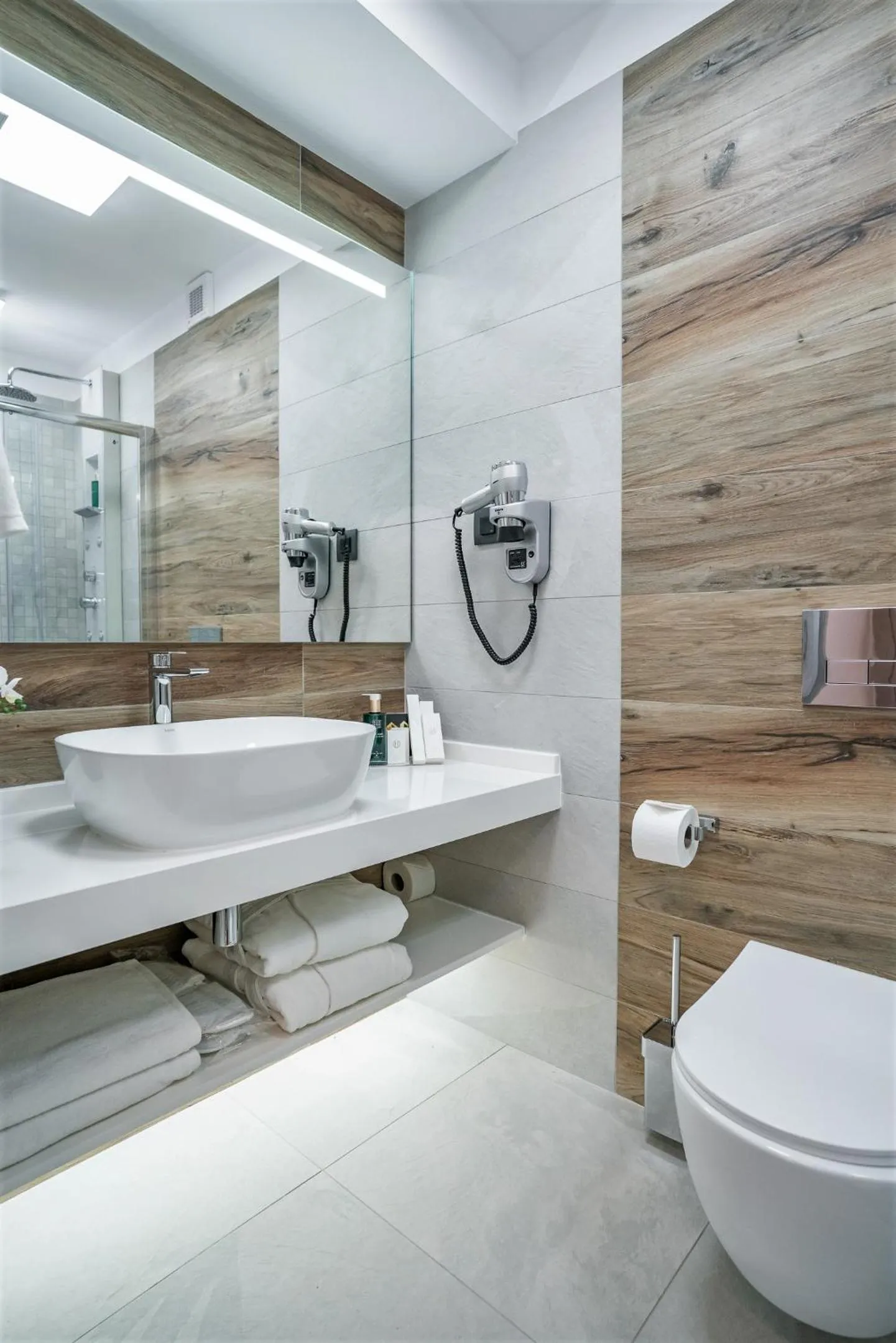 Bathroom in NOVOS ApartHotel